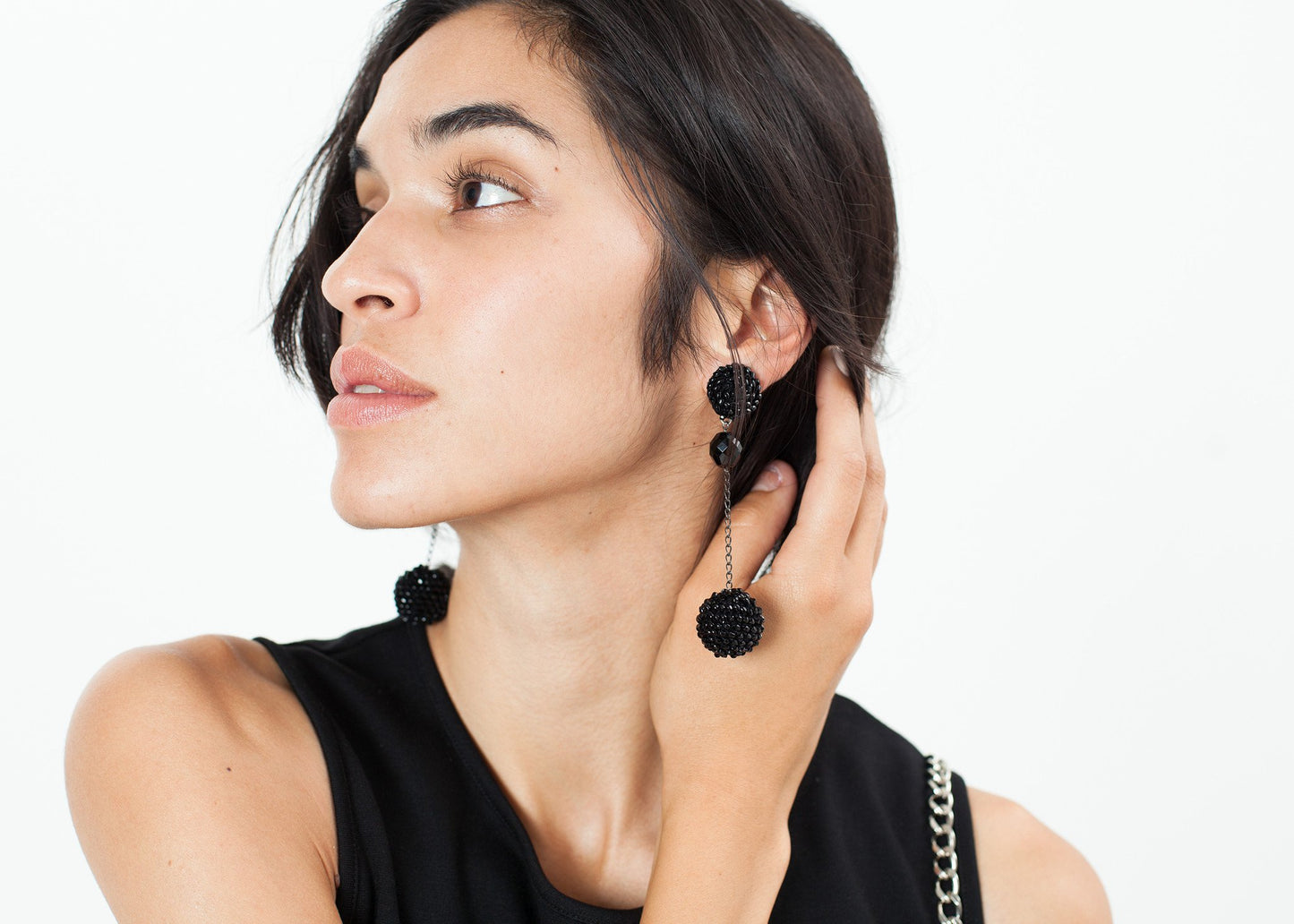 Drop Cluster Earring in Black - annaclothes