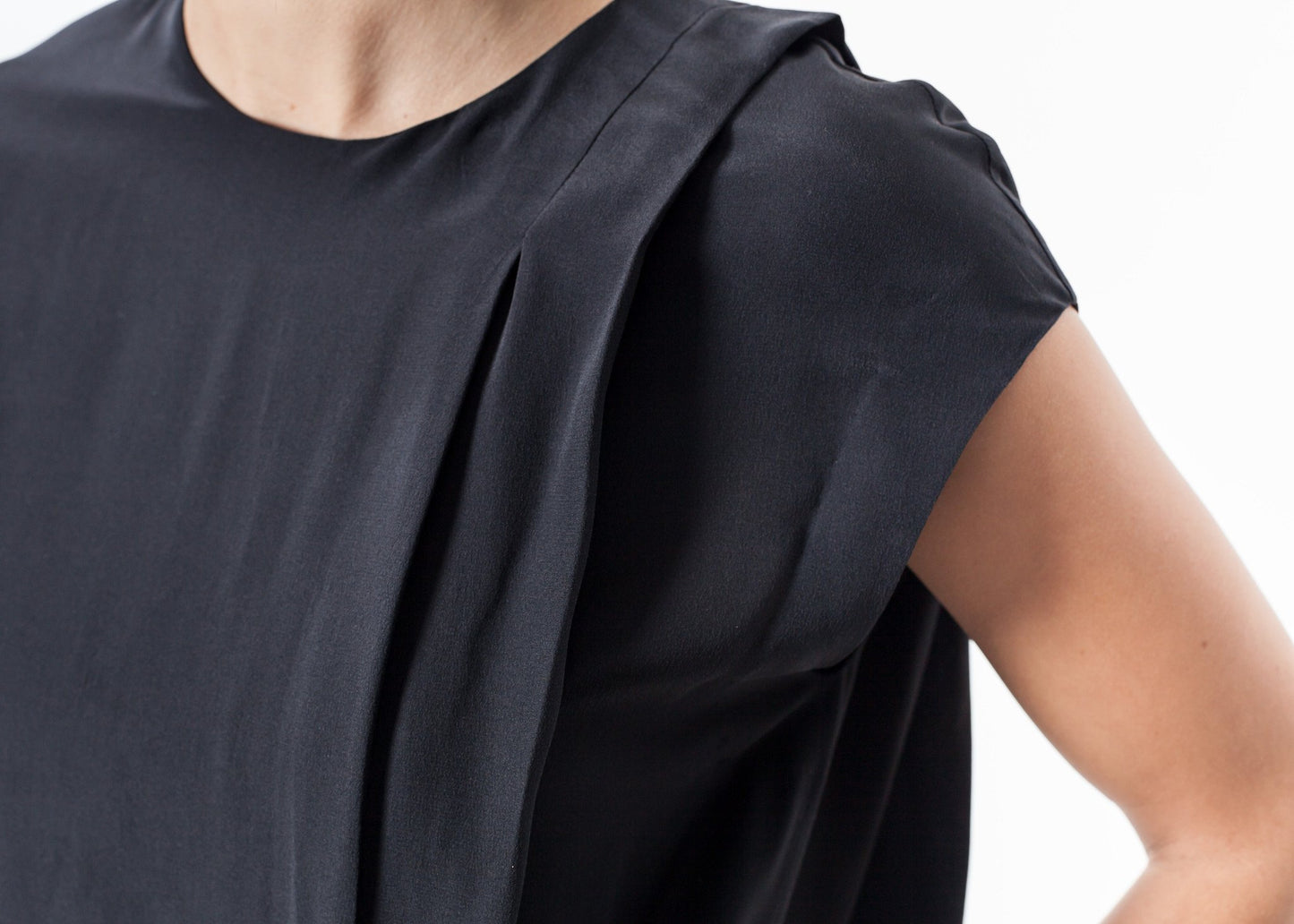 Elvira Dress in Black - annaclothes