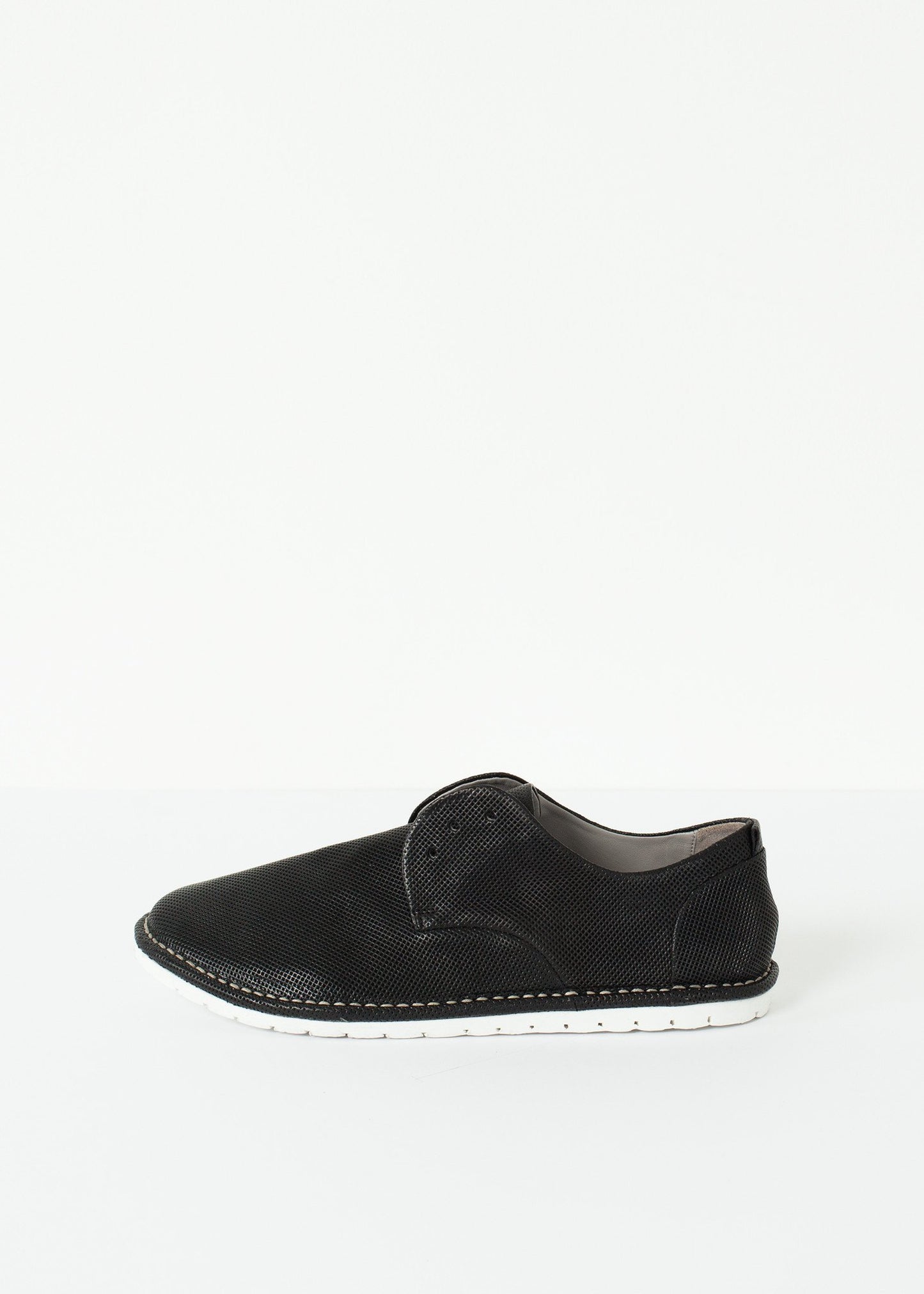 Canvas Sneaker - annaclothes