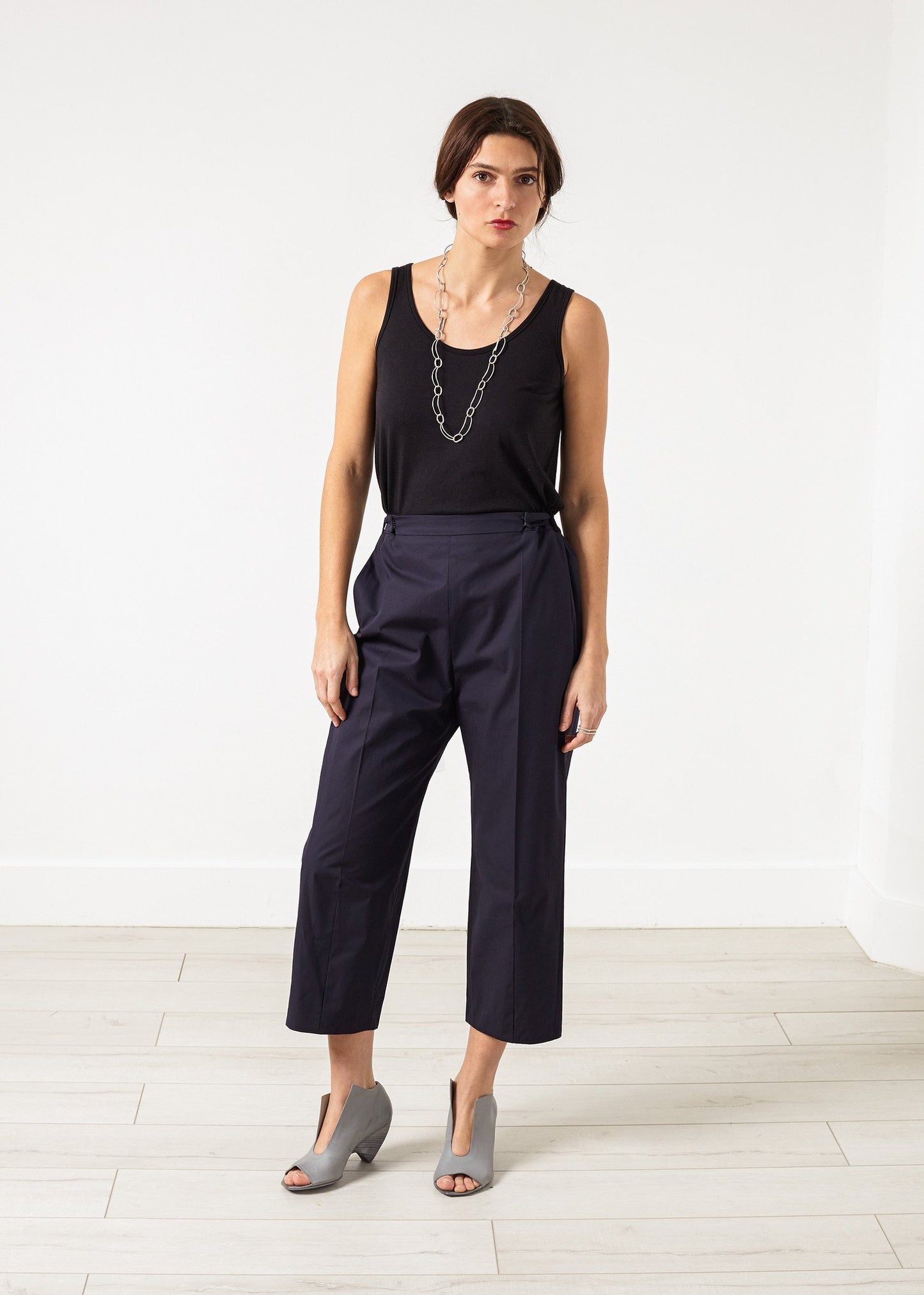 Wide Cropped Trouser in Navy - annaclothes