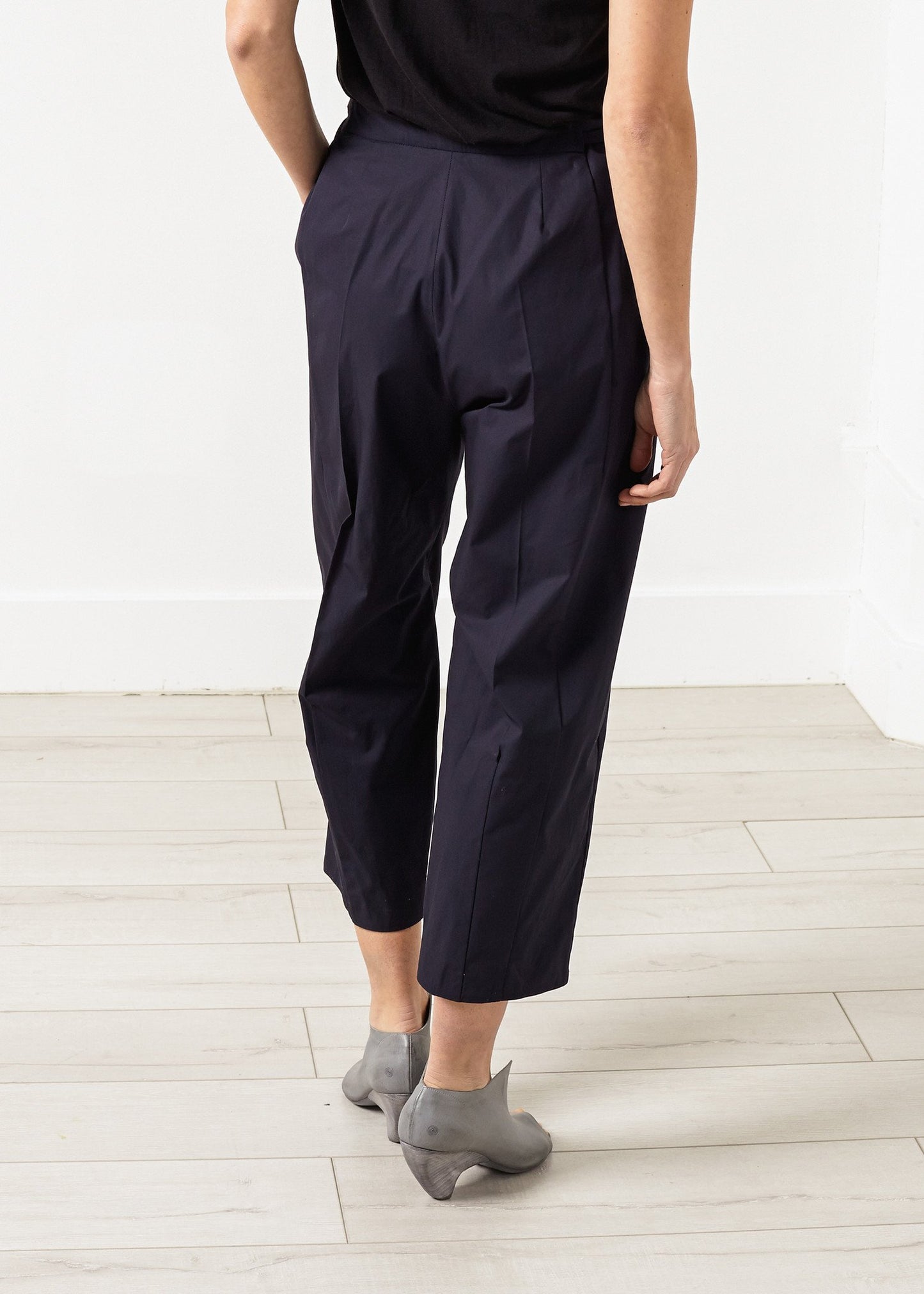 Wide Cropped Trouser in Navy - annaclothes