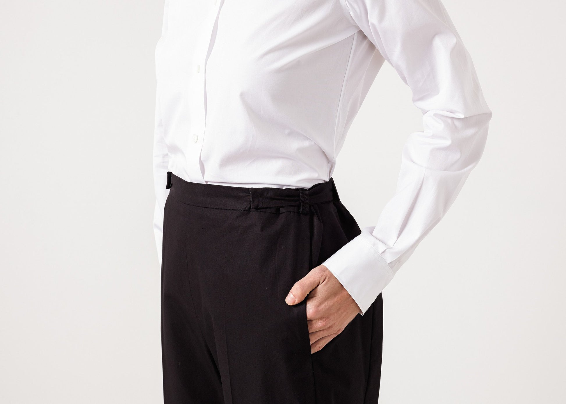 Wide Cropped Trouser in Black - annaclothes