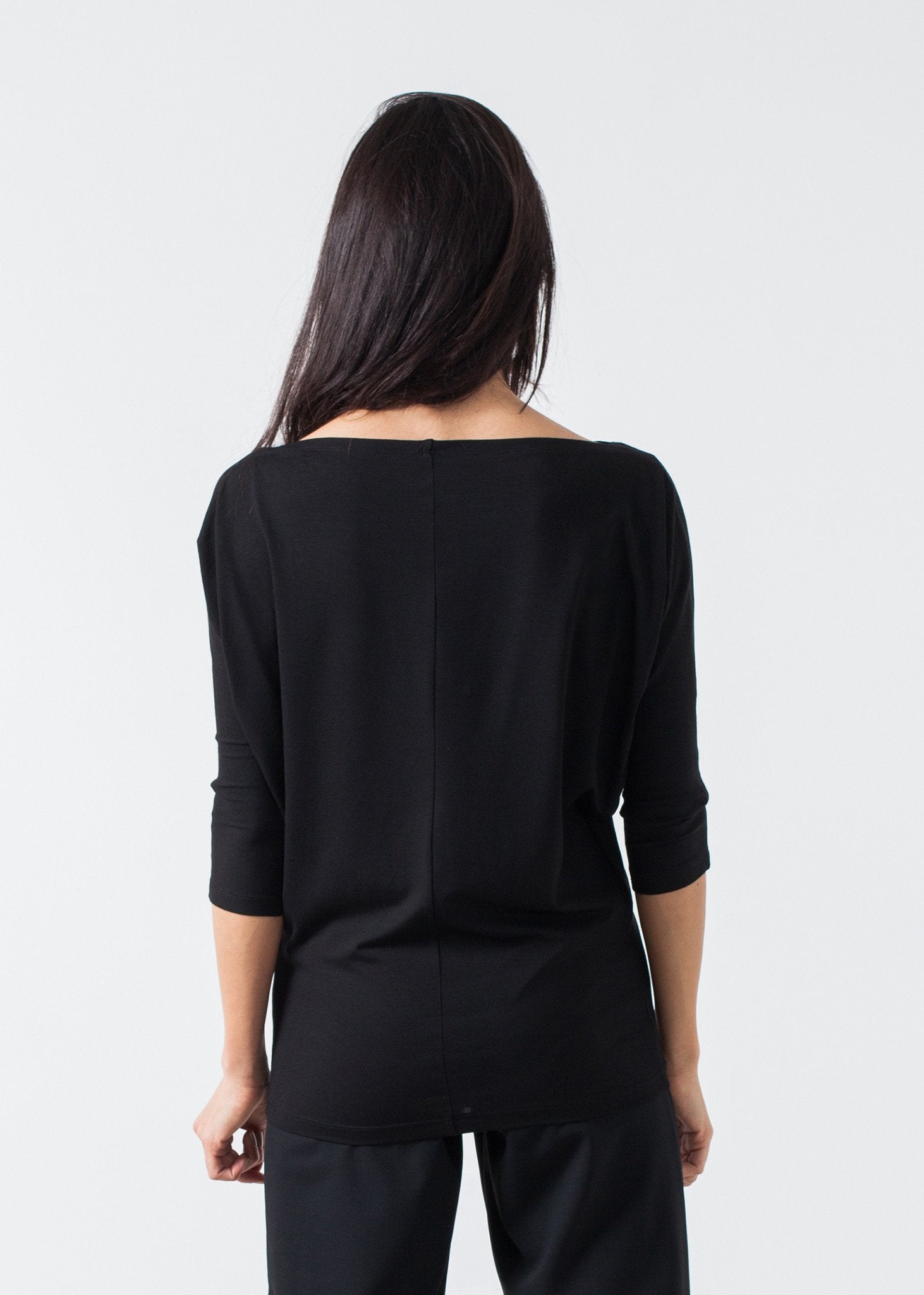 Boat Neck Top in Black - annaclothes