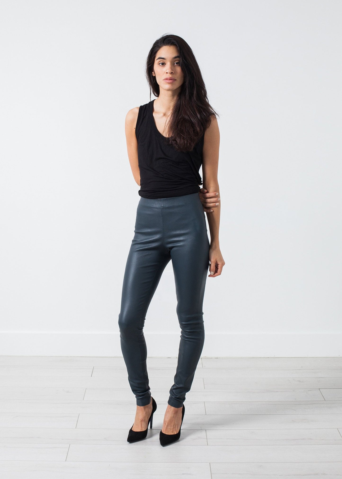 Elenaso Leather Trouser in Cool Grey - annaclothes
