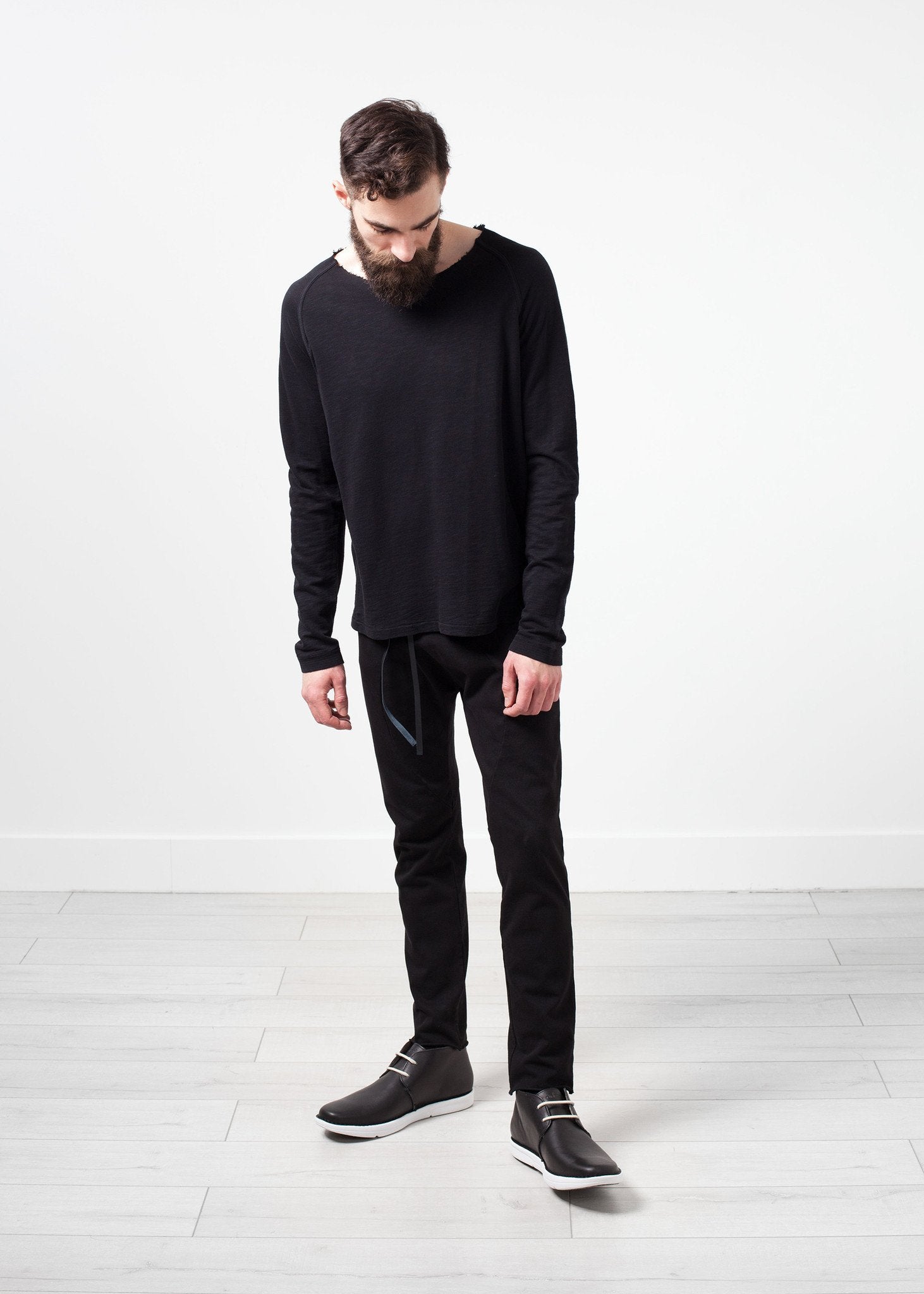 Daris Tee in Black - annaclothes