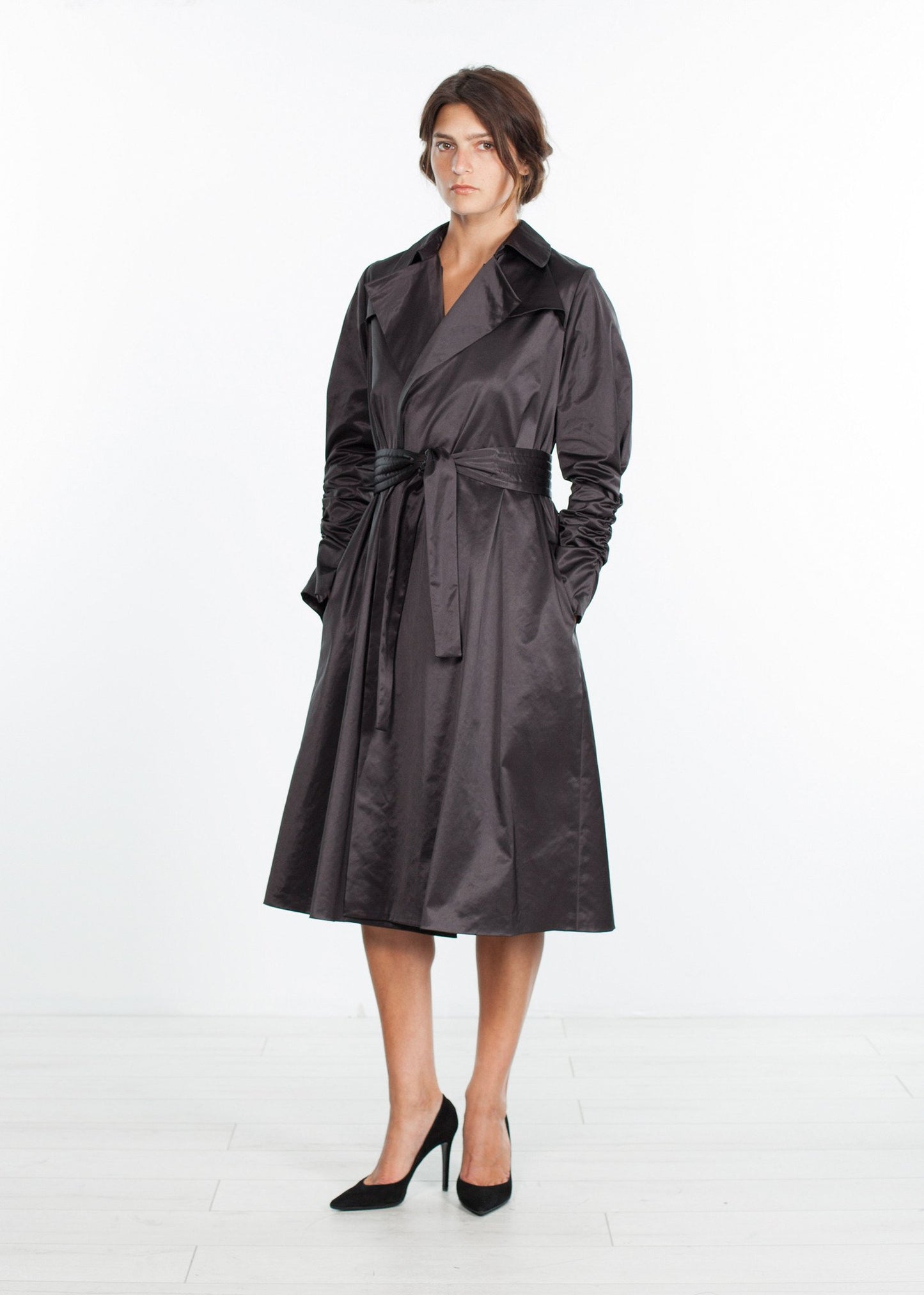 Trench Coat in Black - annaclothes