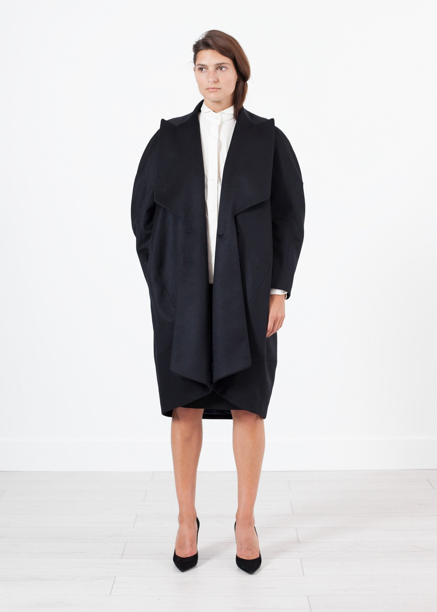 Shahmeena Cocoon Coat in Black - annaclothes