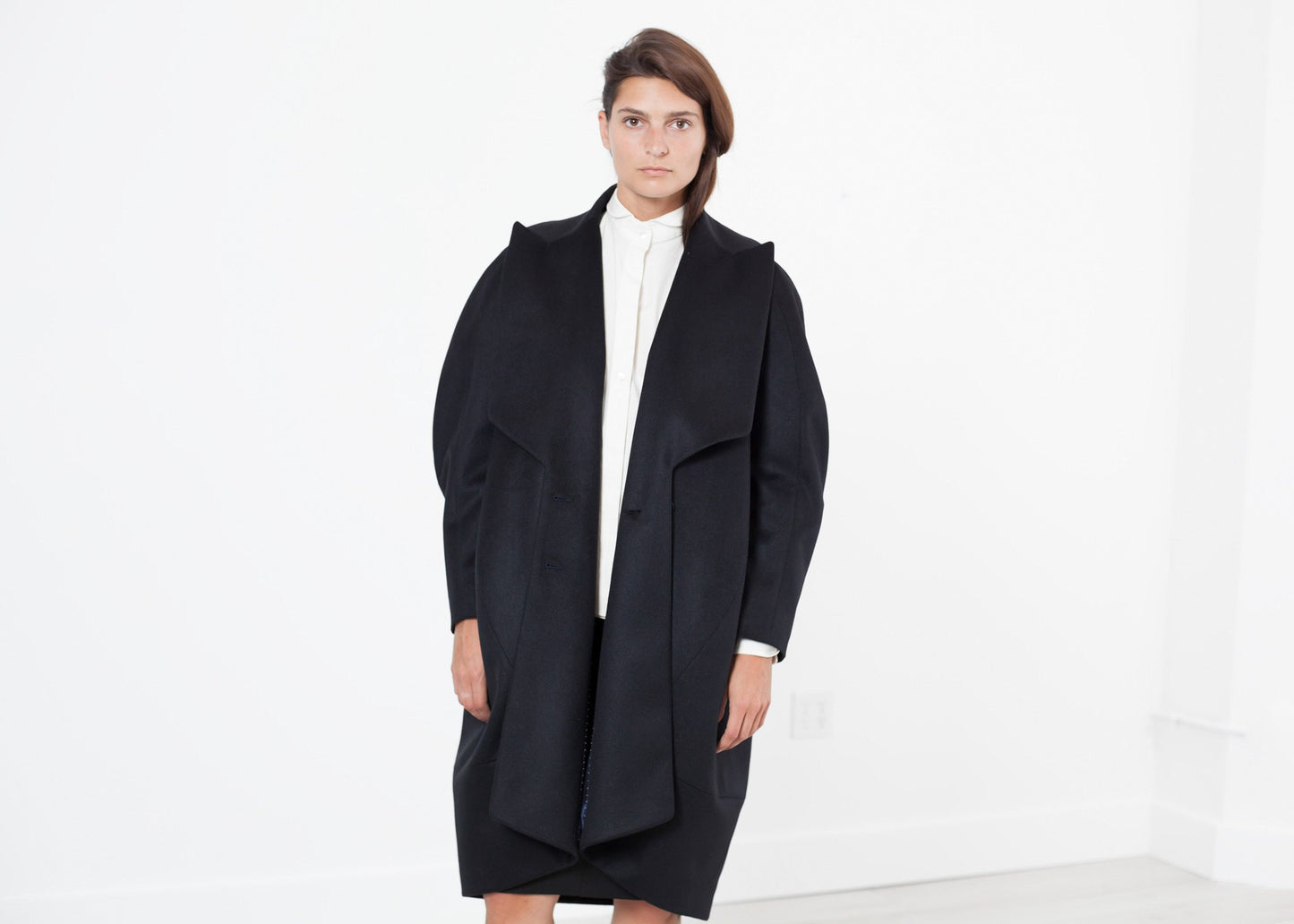 Shahmeena Cocoon Coat in Black - annaclothes