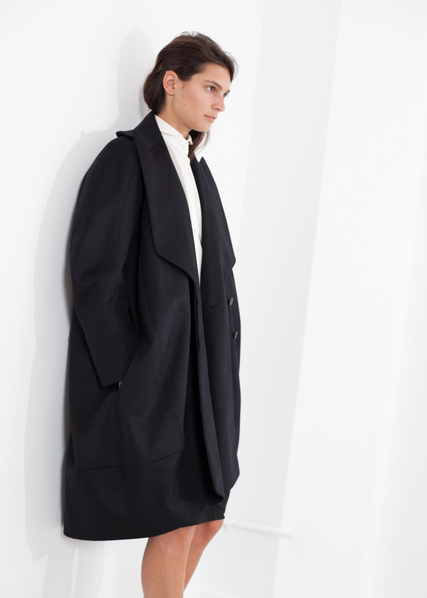 Shahmeena Cocoon Coat in Black - annaclothes