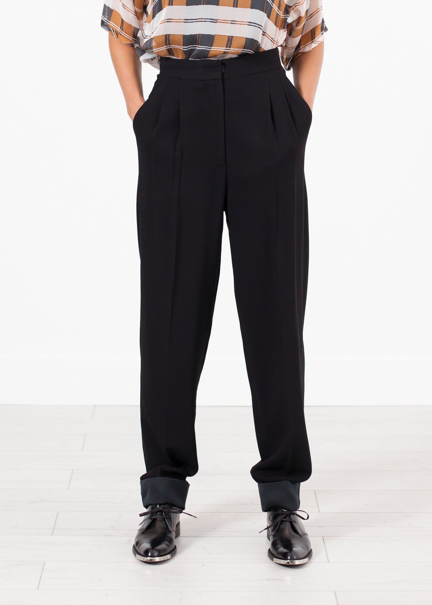 Contrast Cuff Pant in Black - annaclothes