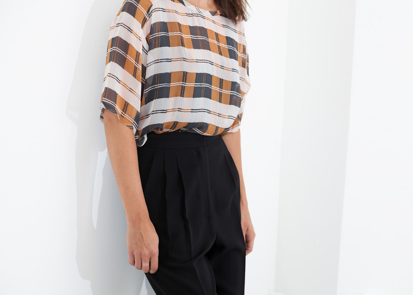 Contrast Cuff Pant in Black - annaclothes