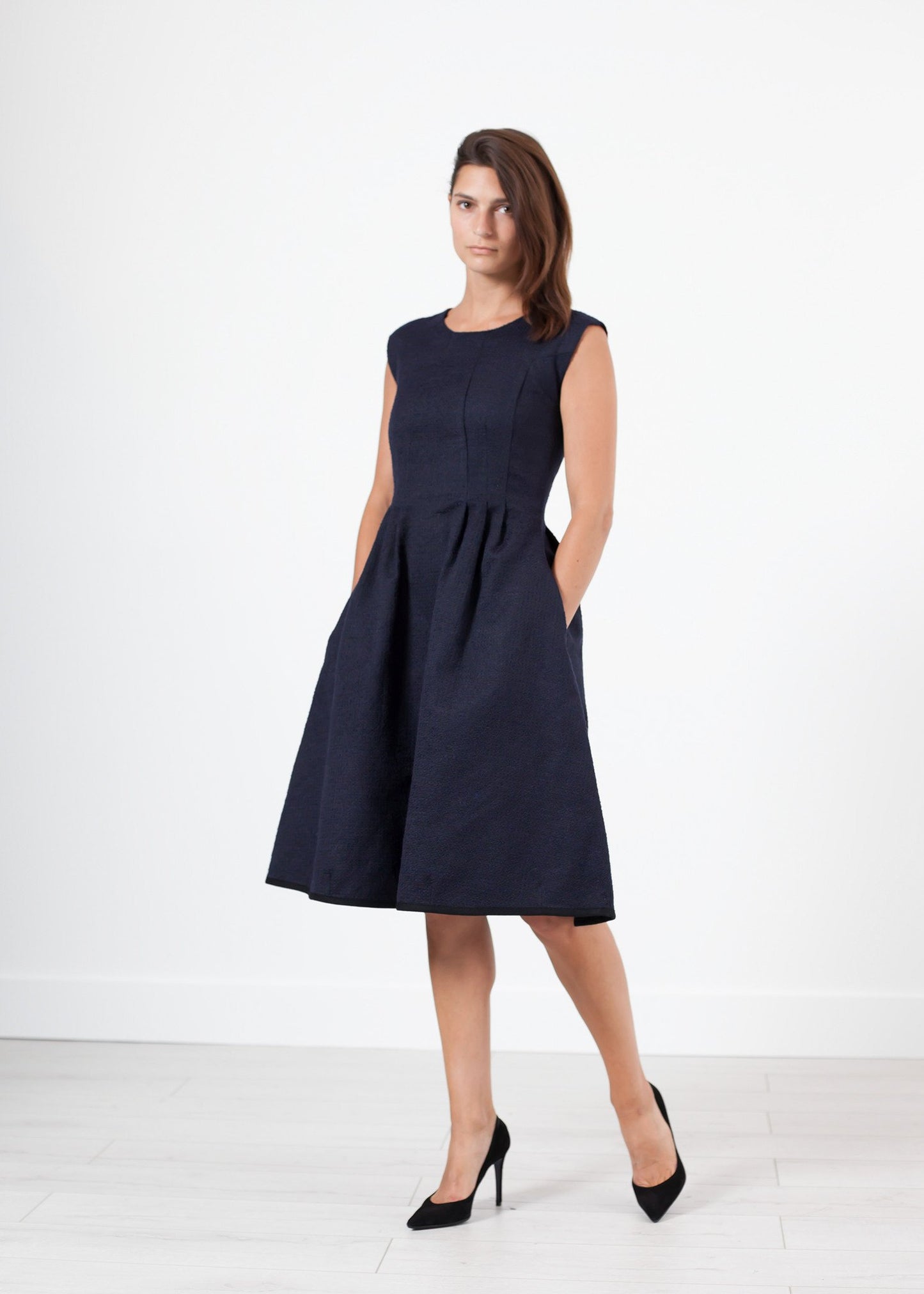 Pleated Rita Dress in Dark Navy - annaclothes