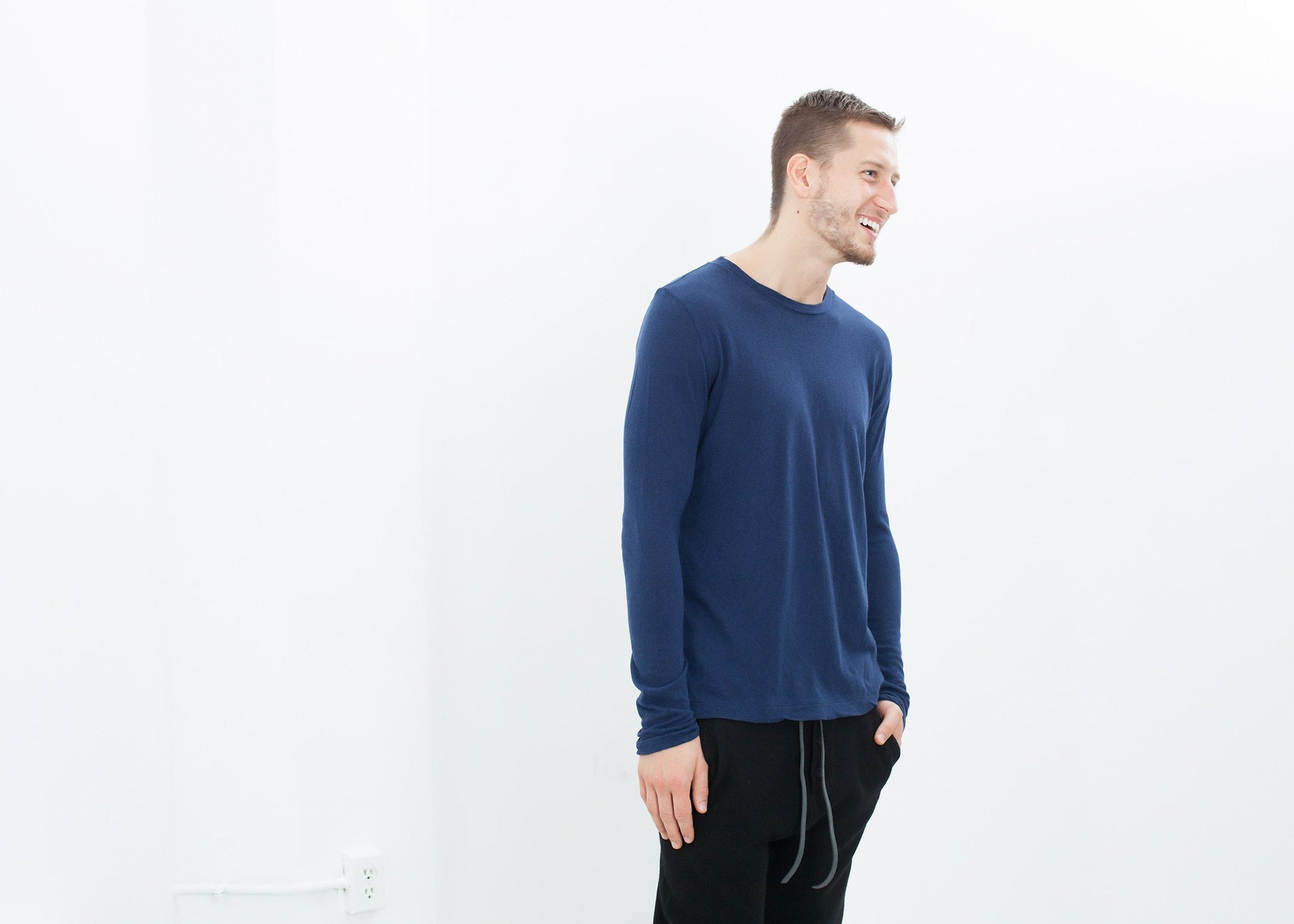 Cashmere Jersey Long Sleeve Tee in Navy - annaclothes