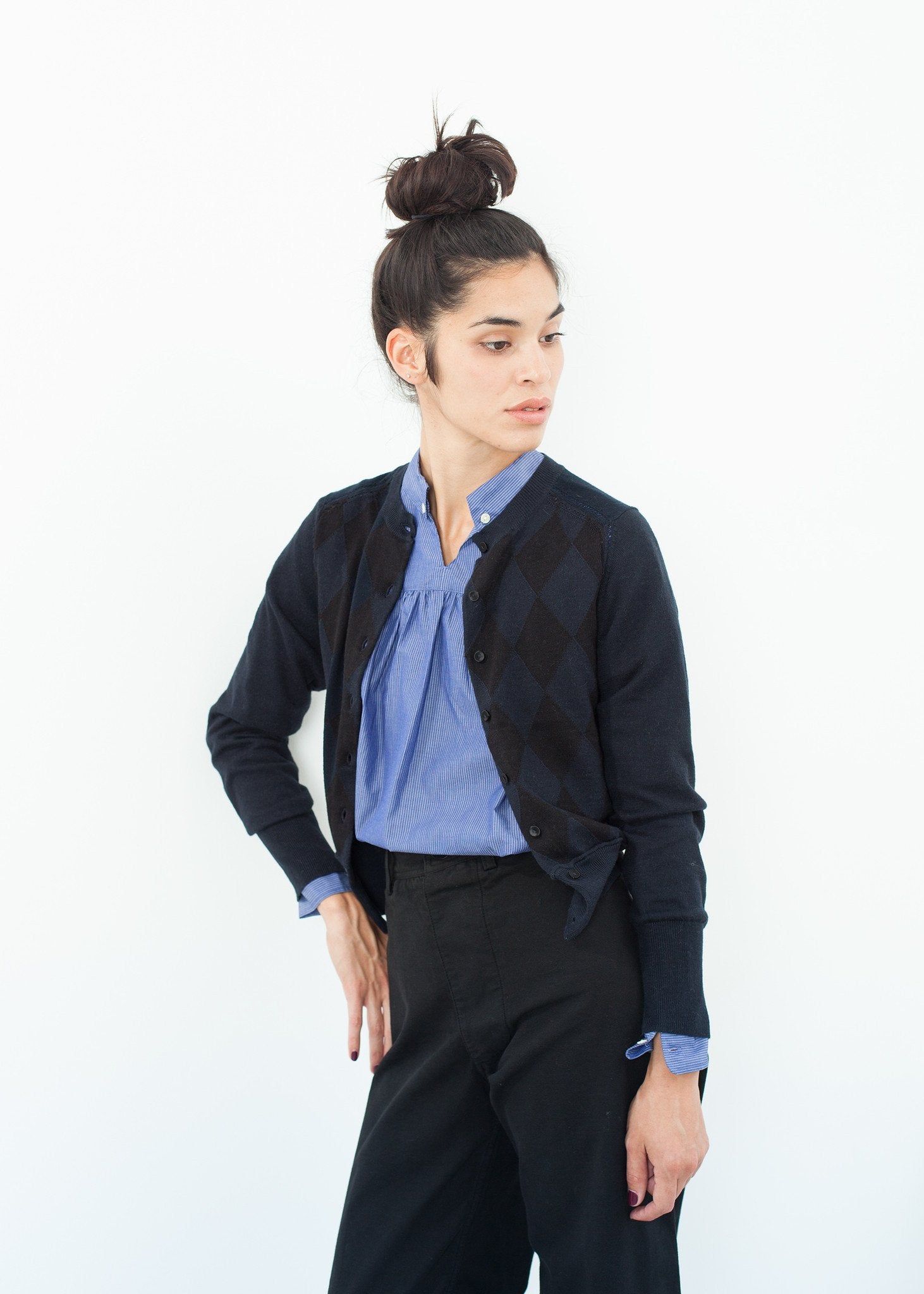 Quilt Pattern Cardigan in Black/Navy - annaclothes