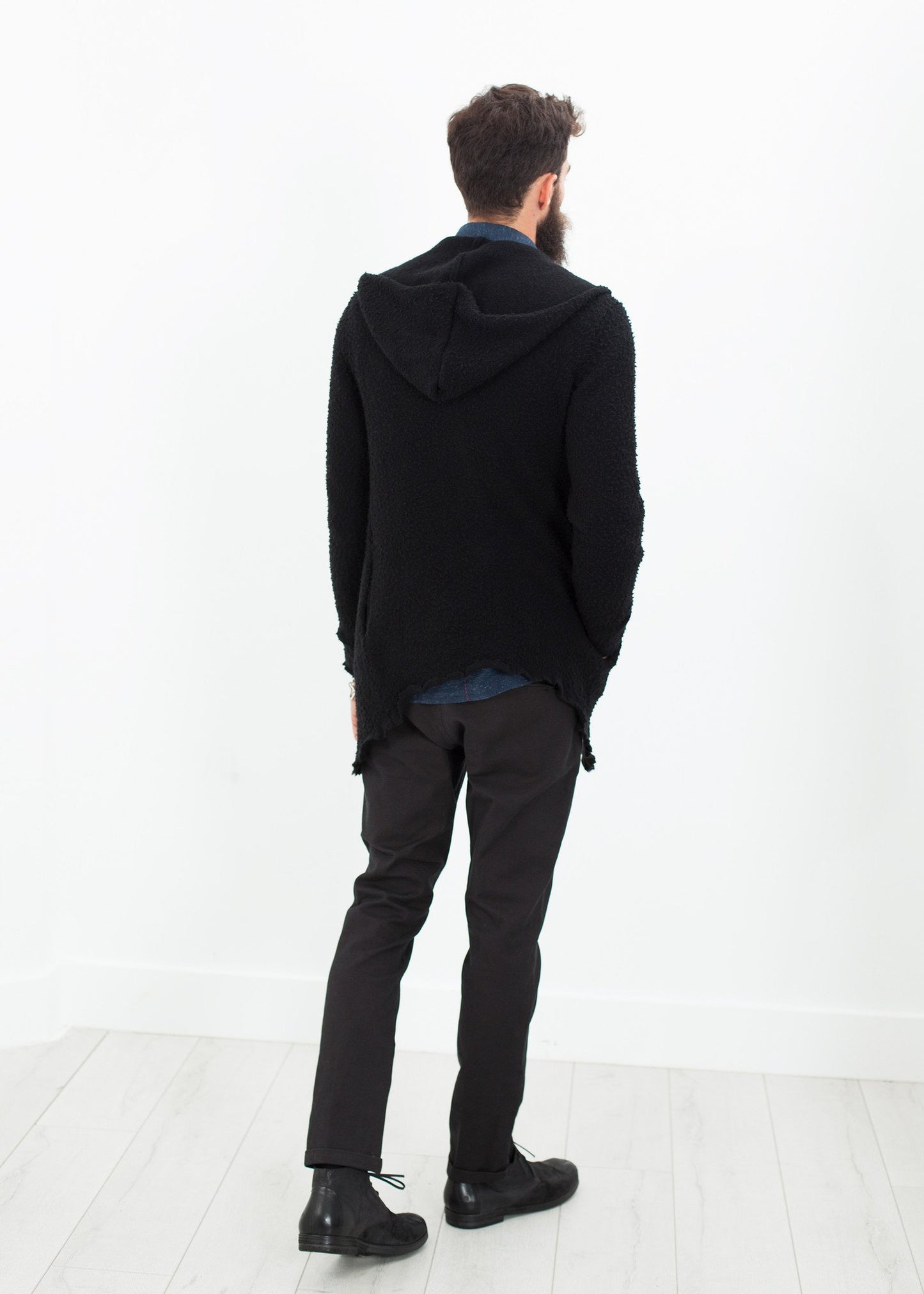 Pill Zip Sweater in Black - annaclothes