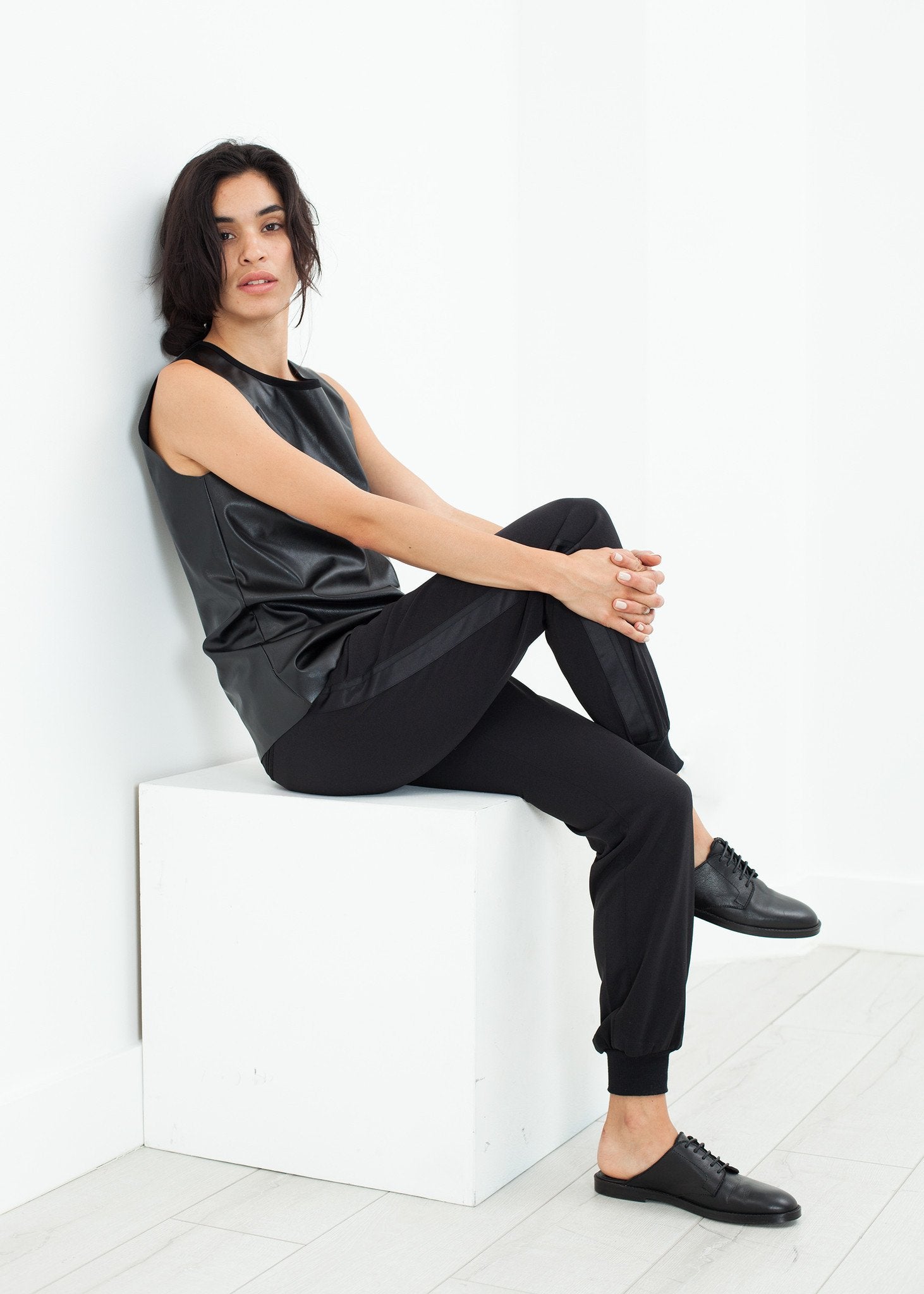 Camiliah Trouser in Black - annaclothes
