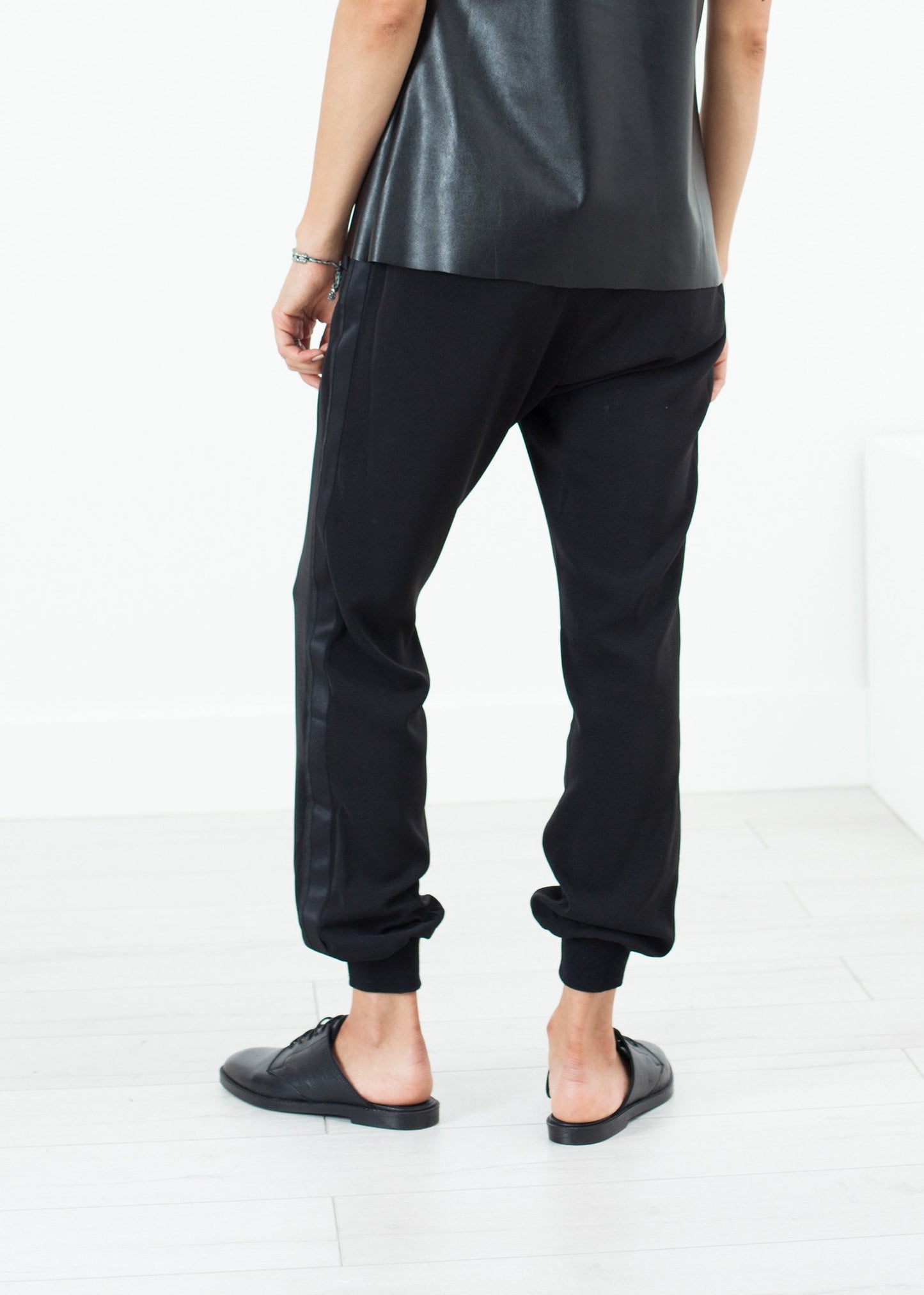 Camiliah Trouser in Black - annaclothes