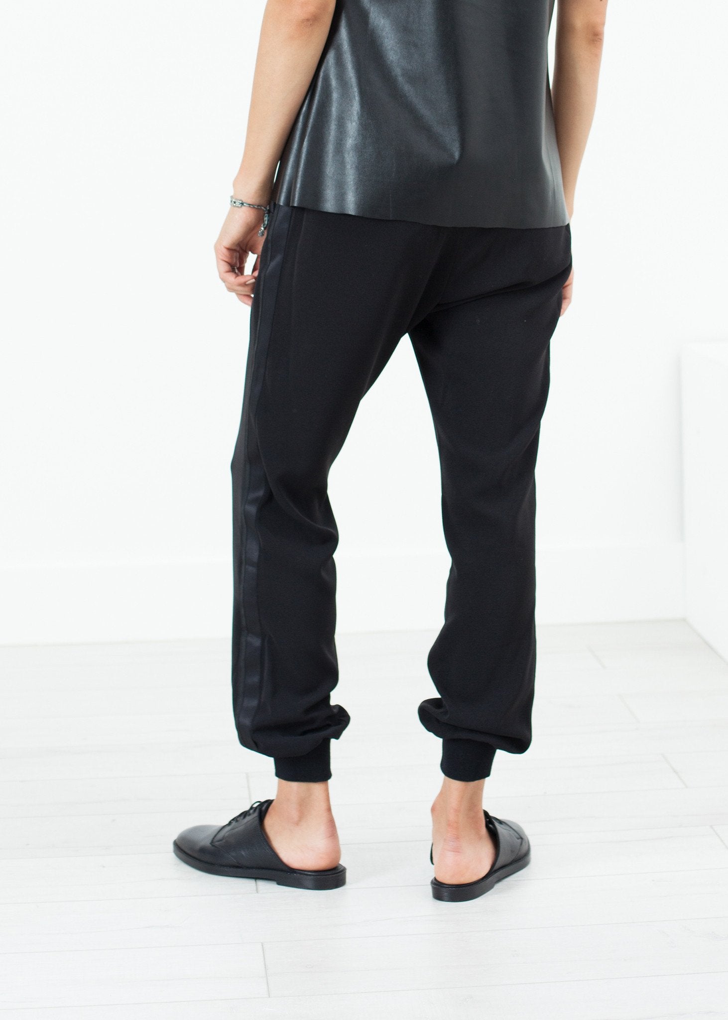 Camiliah Trouser in Black - annaclothes