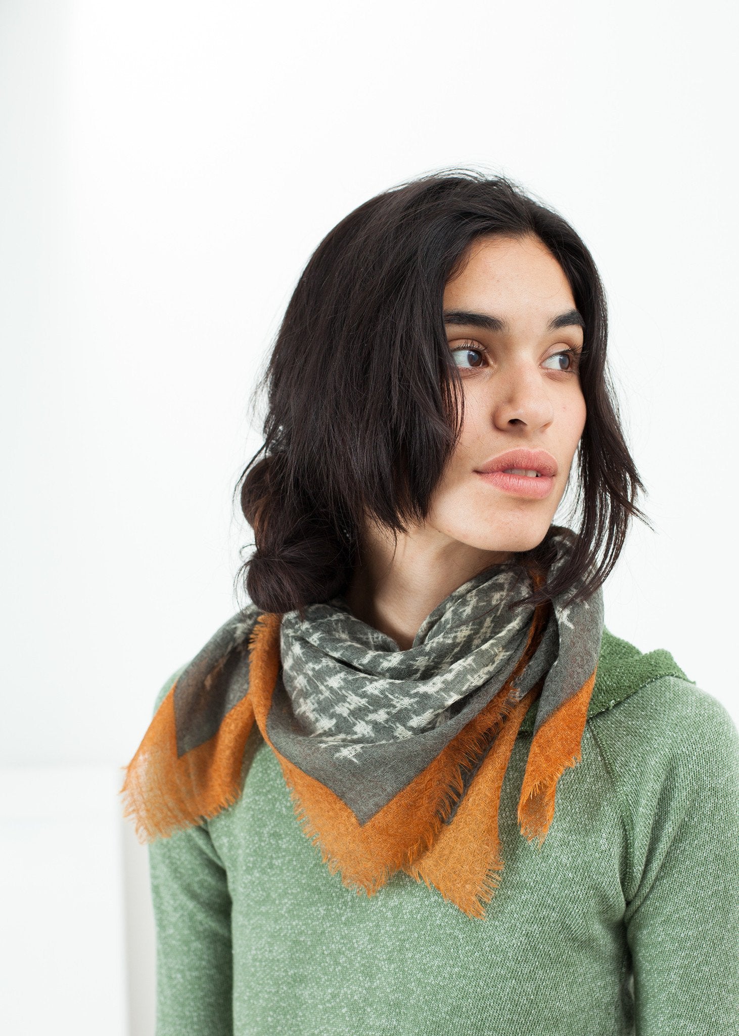 Houndstooth Square in Slate - annaclothes