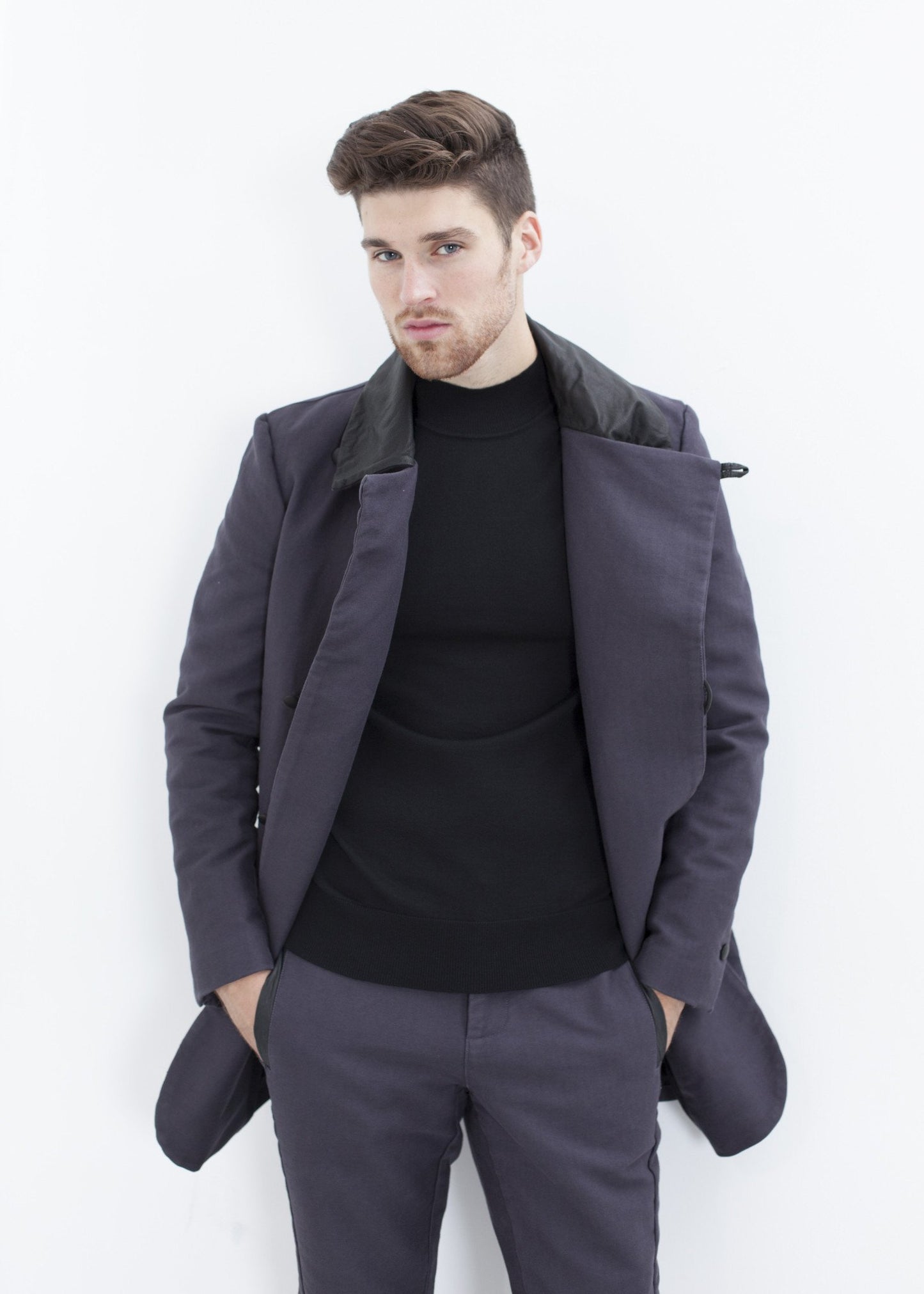 Merino Knit Turtleneck in Black - annaclothes
