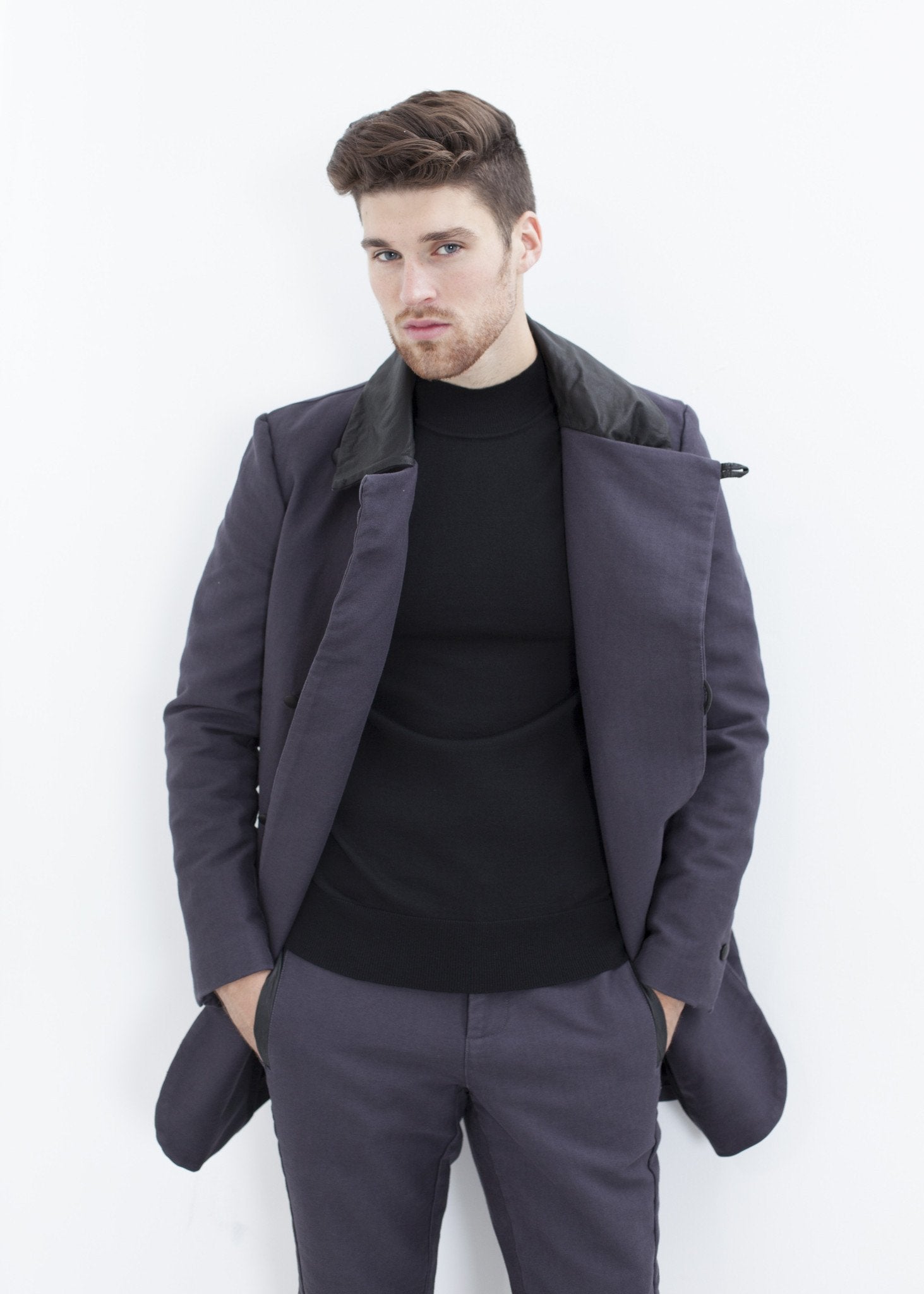 Merino Knit Turtleneck in Black - annaclothes