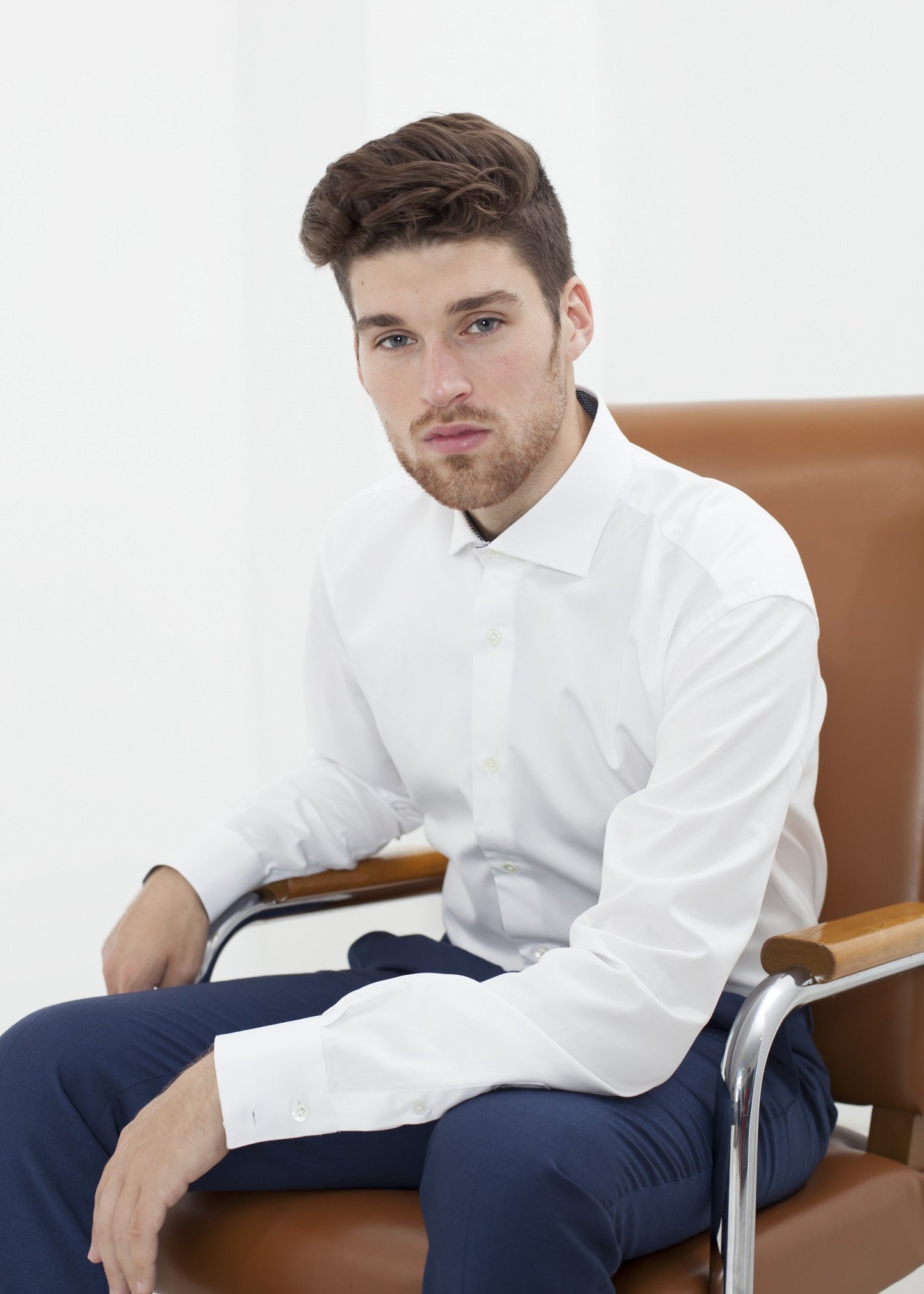 Dartmouth Shirt in White - annaclothes