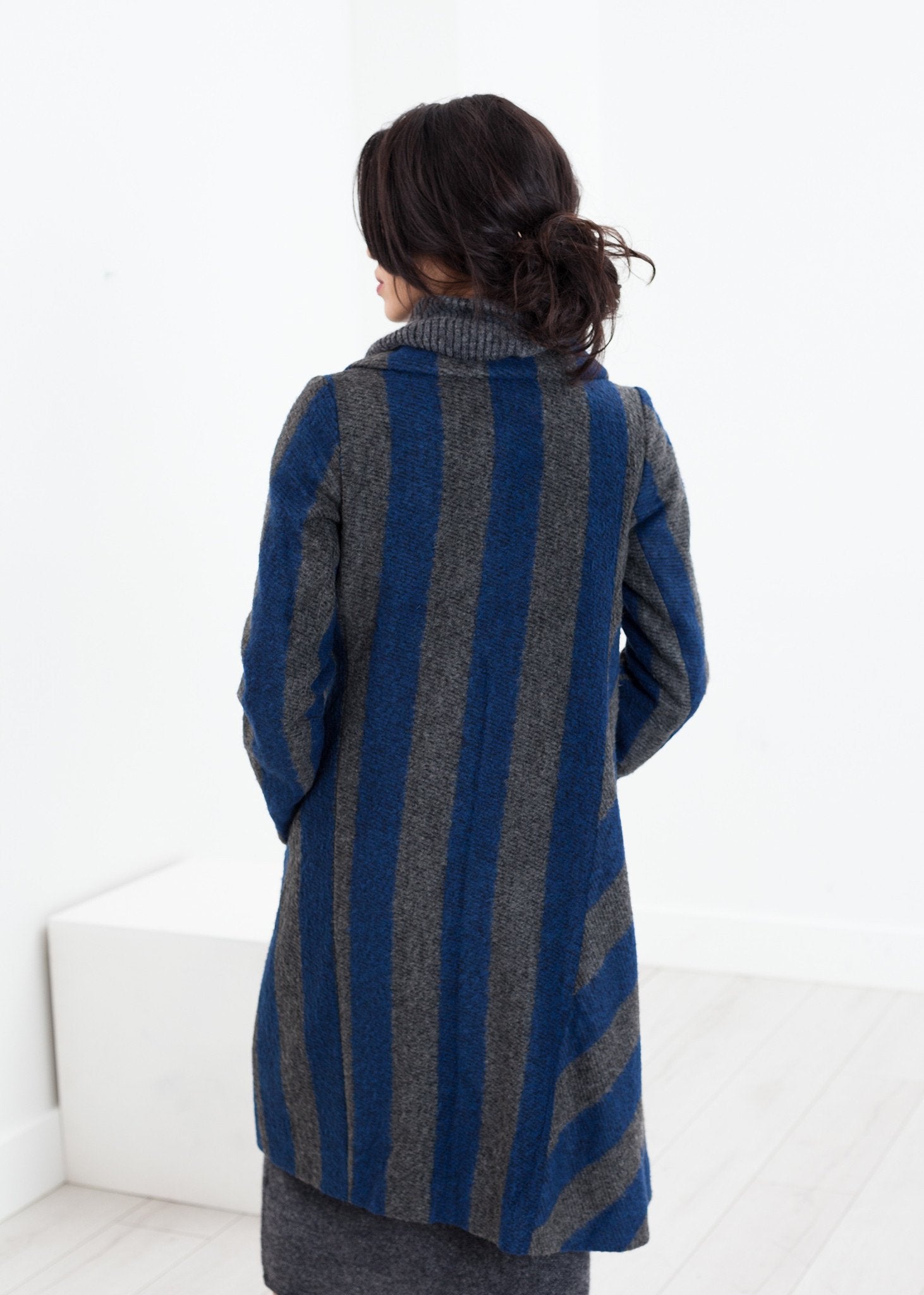 Petale Coat in Silver/Blue - annaclothes