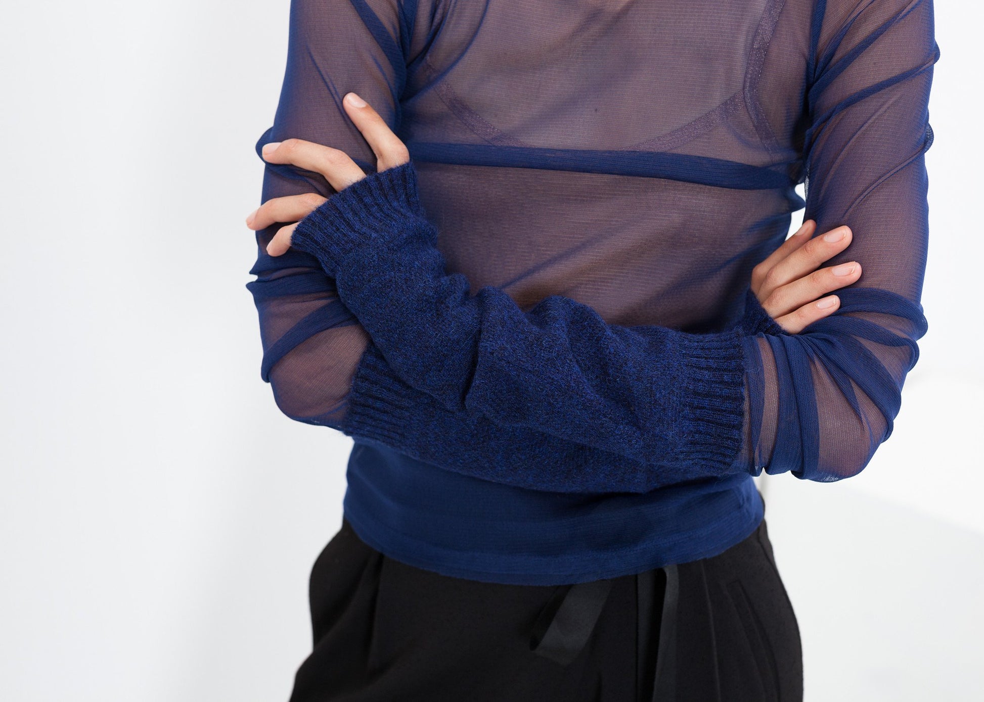 Pikki Mittens in Blue - annaclothes