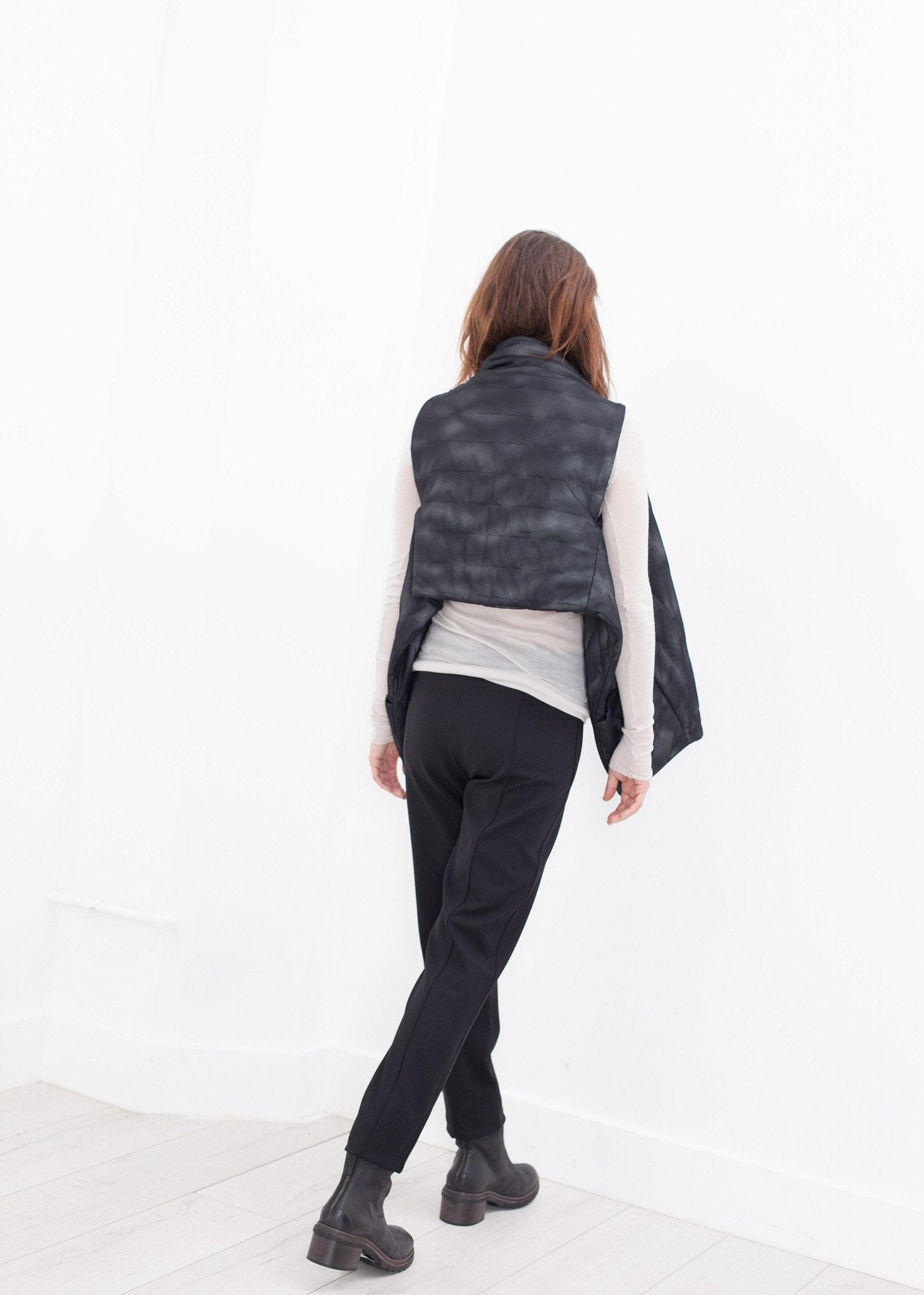 Quilted Mesh Waistcoat in Black/White - annaclothes