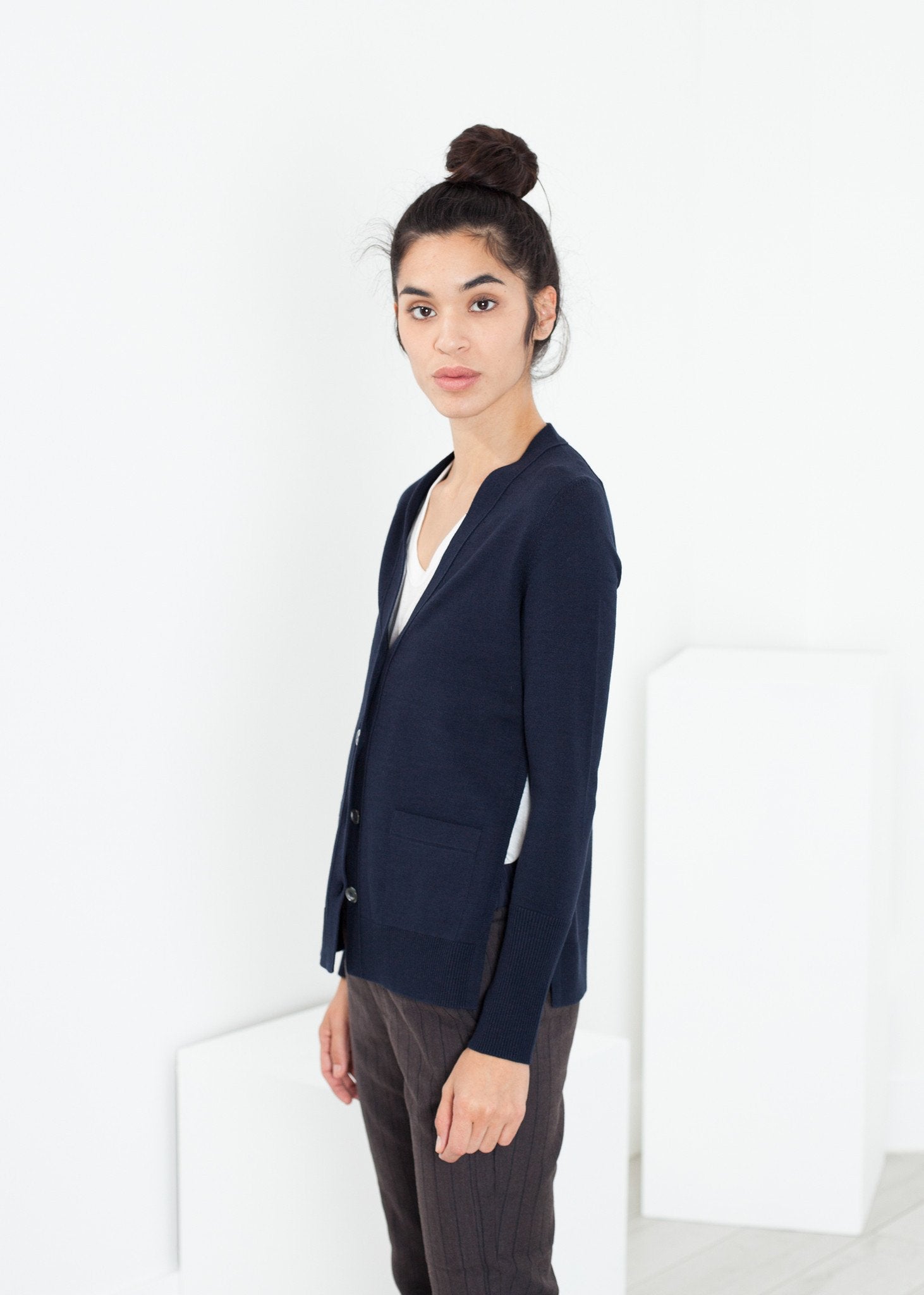 Square Cardigan in Navy - annaclothes
