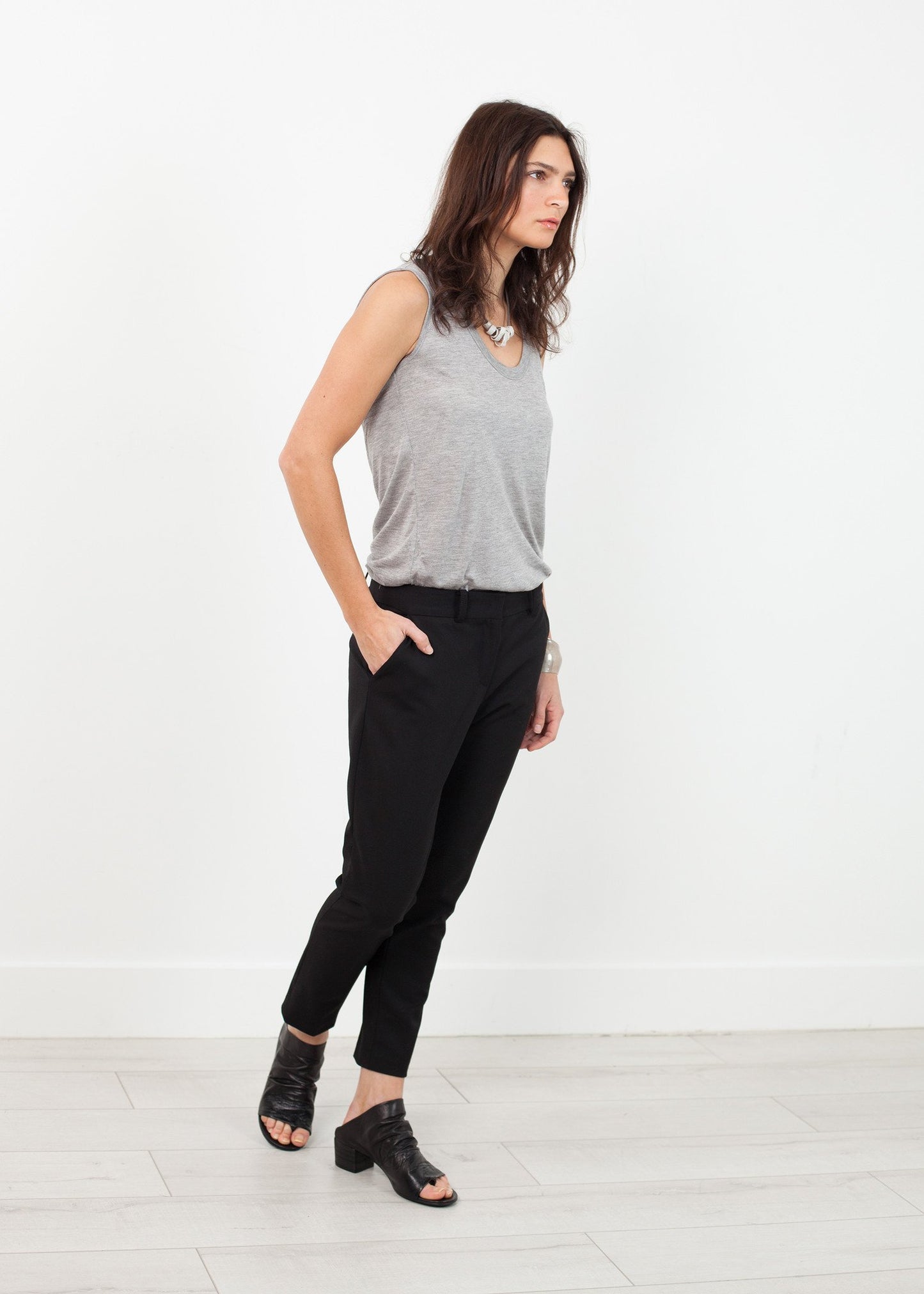 Stretch Fitted Pant in Black - annaclothes