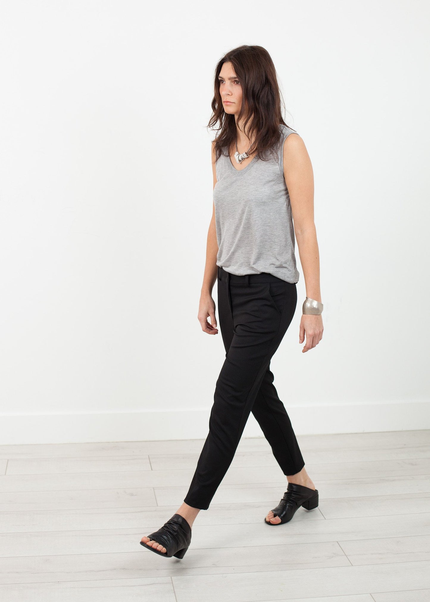 Stretch Fitted Pant in Black - annaclothes