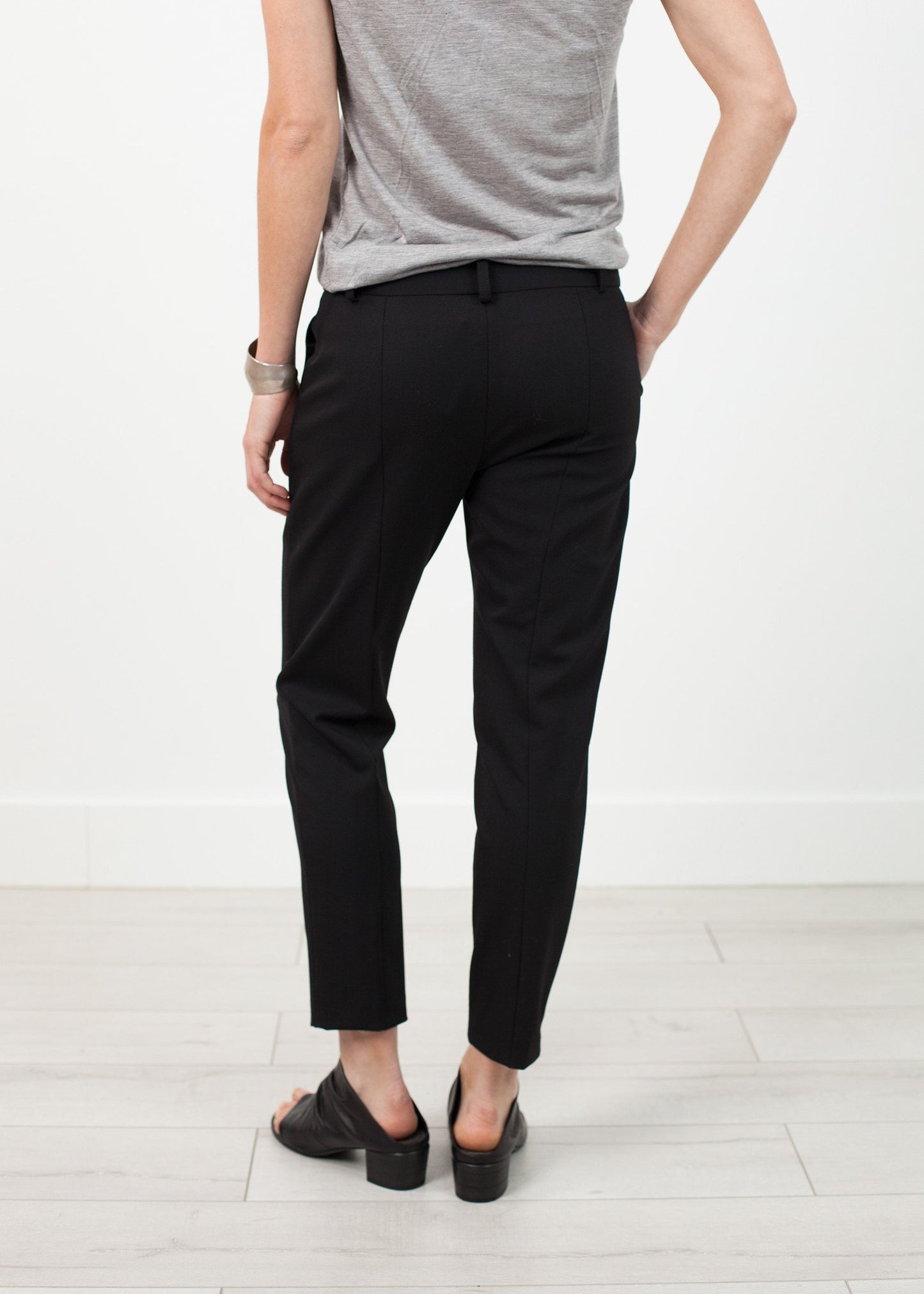 Stretch Fitted Pant in Black - annaclothes