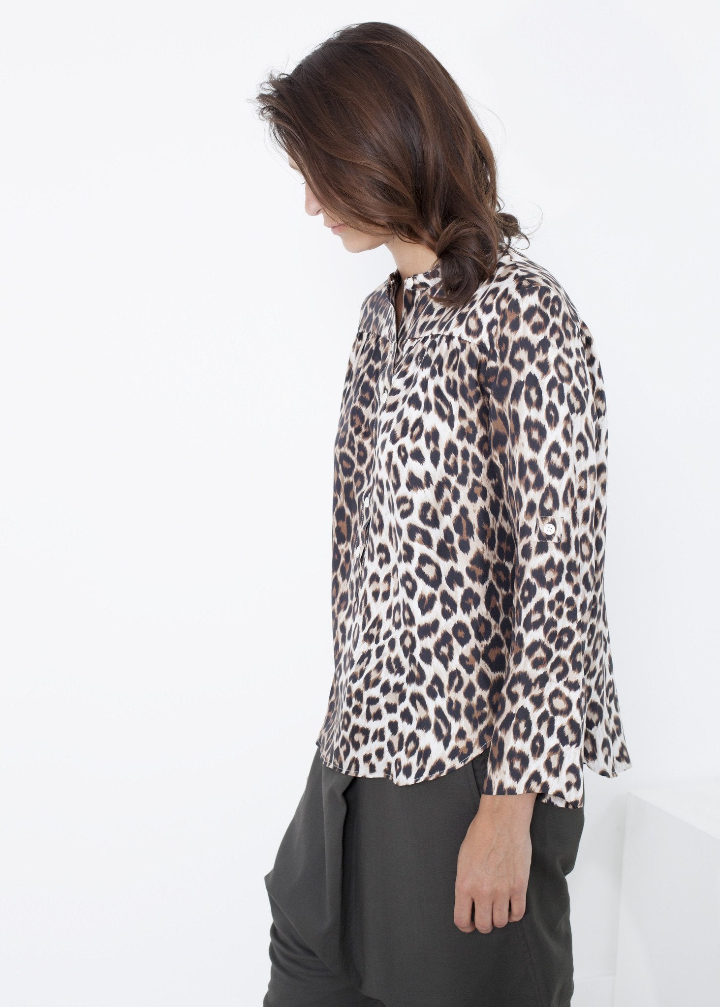 Madame L Blouse in Leopard - annaclothes
