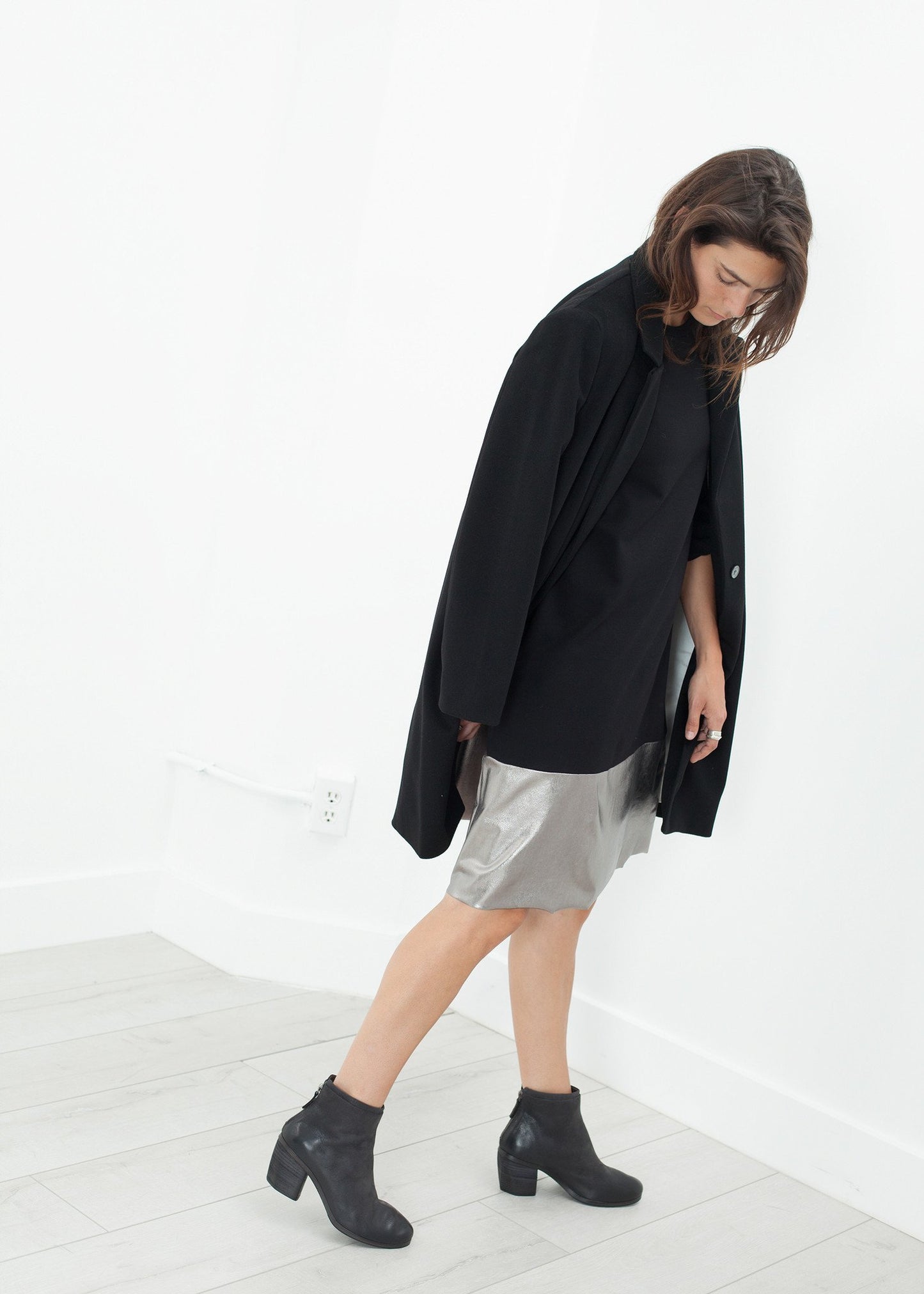 Border Dress in Black/Silver - annaclothes