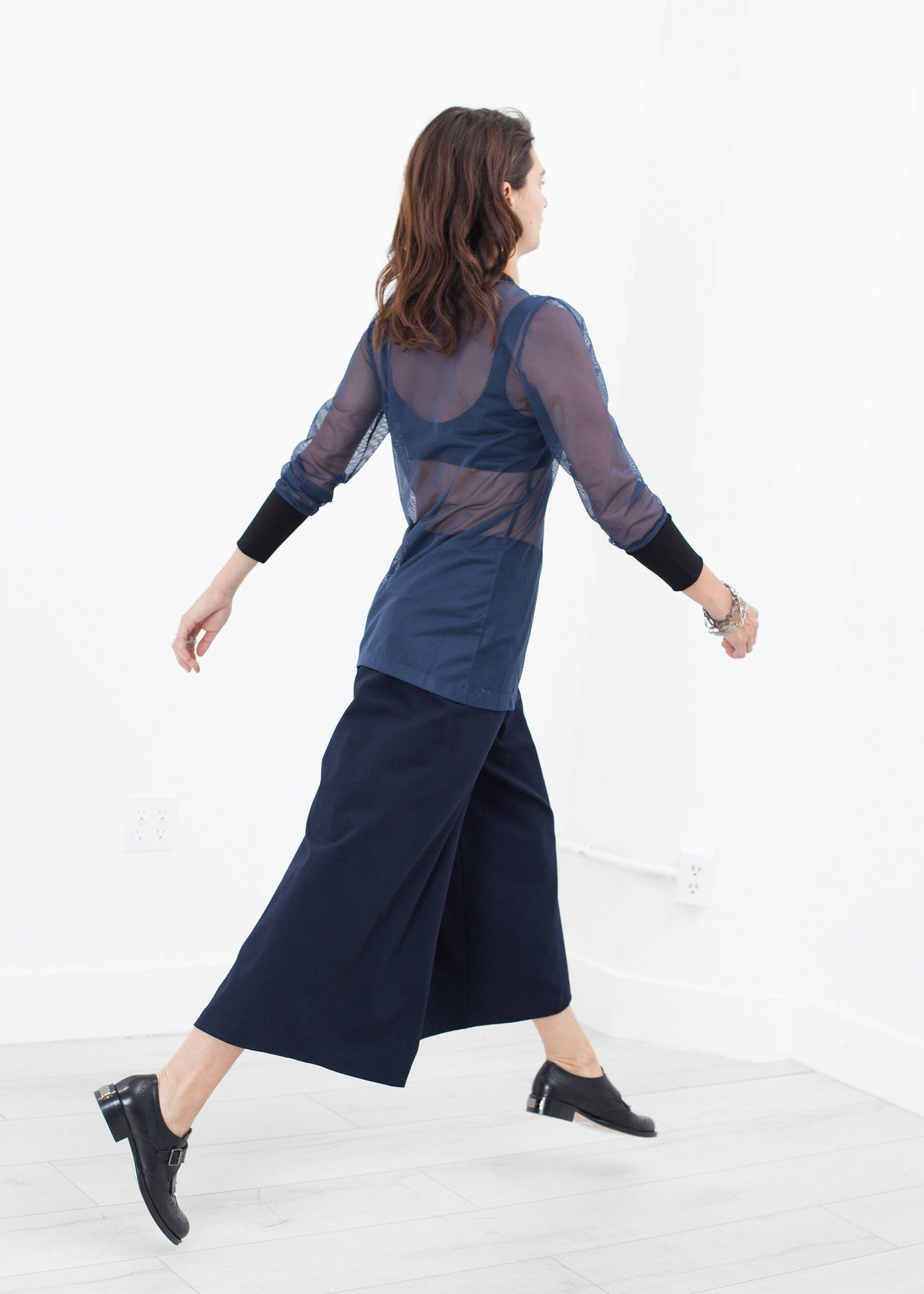 Cuffed Mesh Tee in Navy/Black - annaclothes