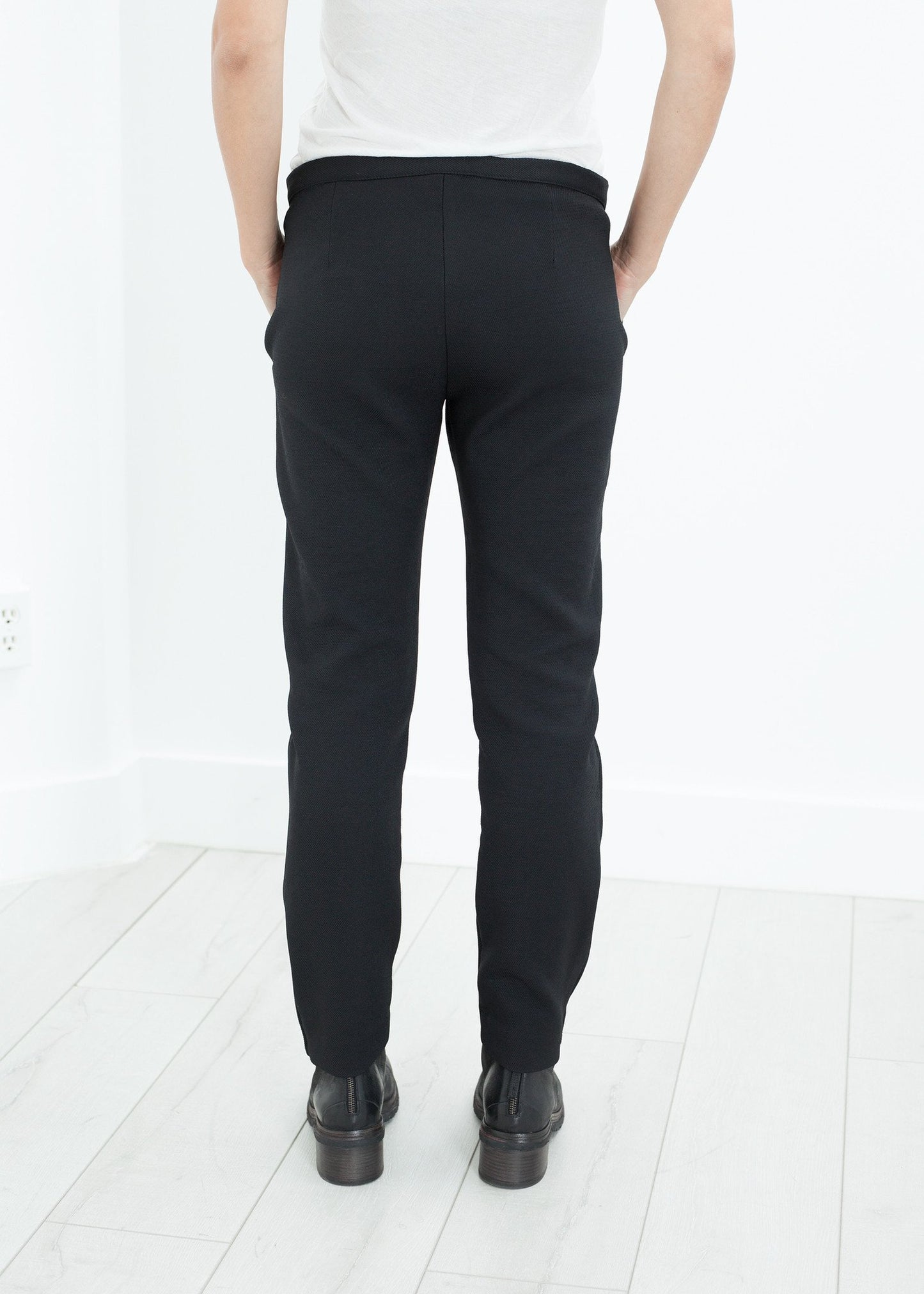 Side Zip Slim Pant in Black - annaclothes