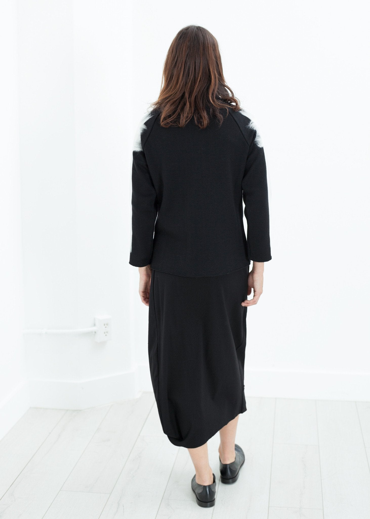 Contrast Felted Sweater in Black - annaclothes