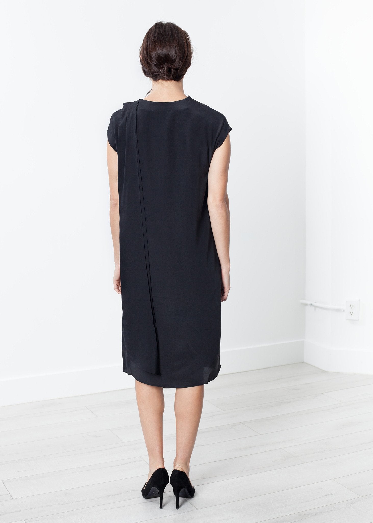 Elvira Dress in Black - annaclothes