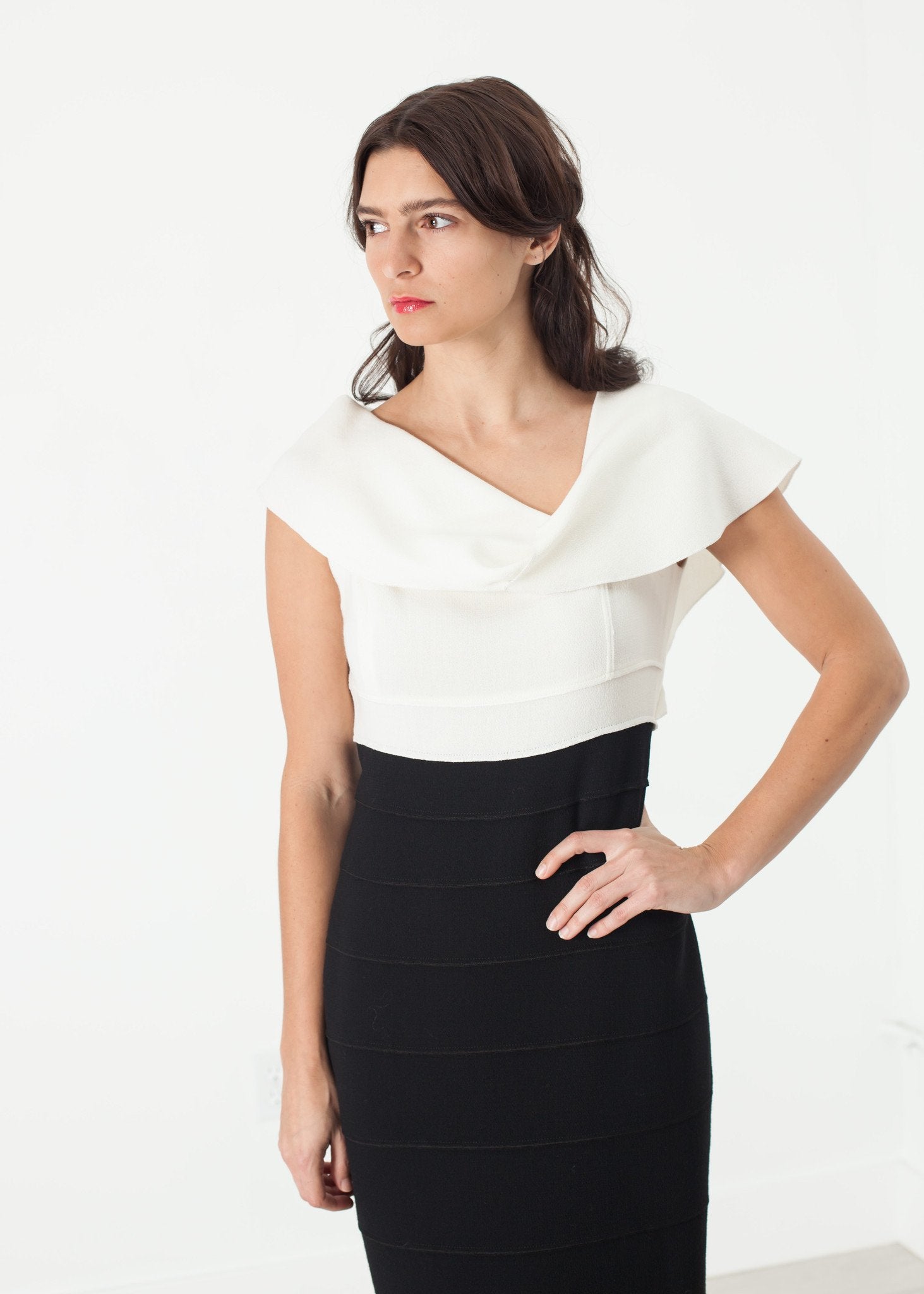 Asymmetric Dress in Cream/Black - annaclothes
