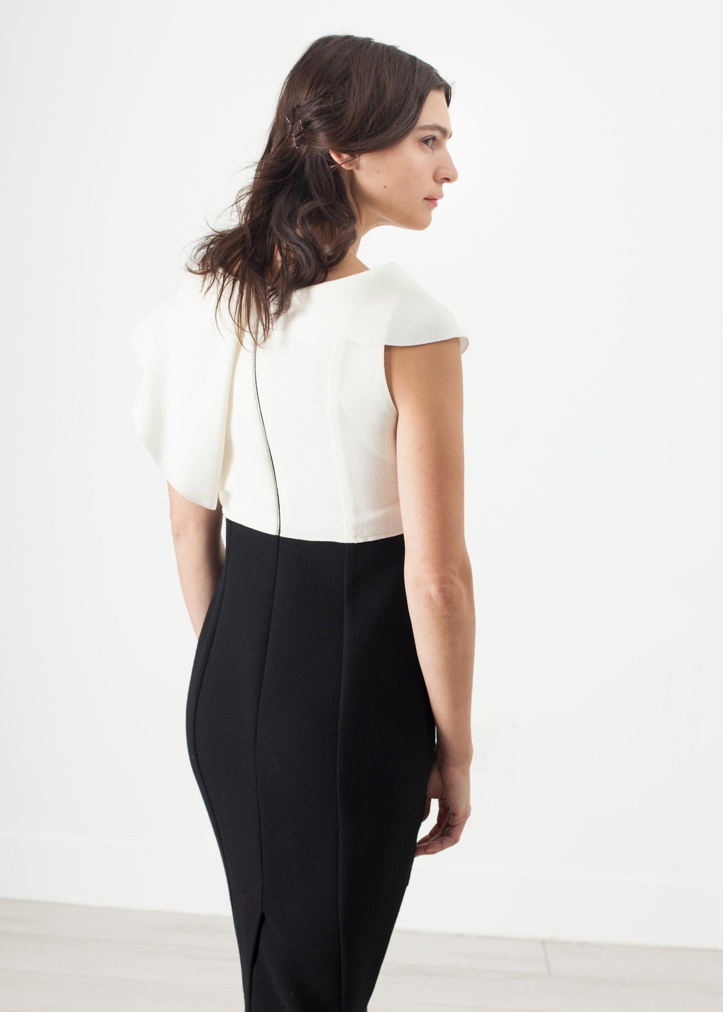 Asymmetric Dress in Cream/Black - annaclothes