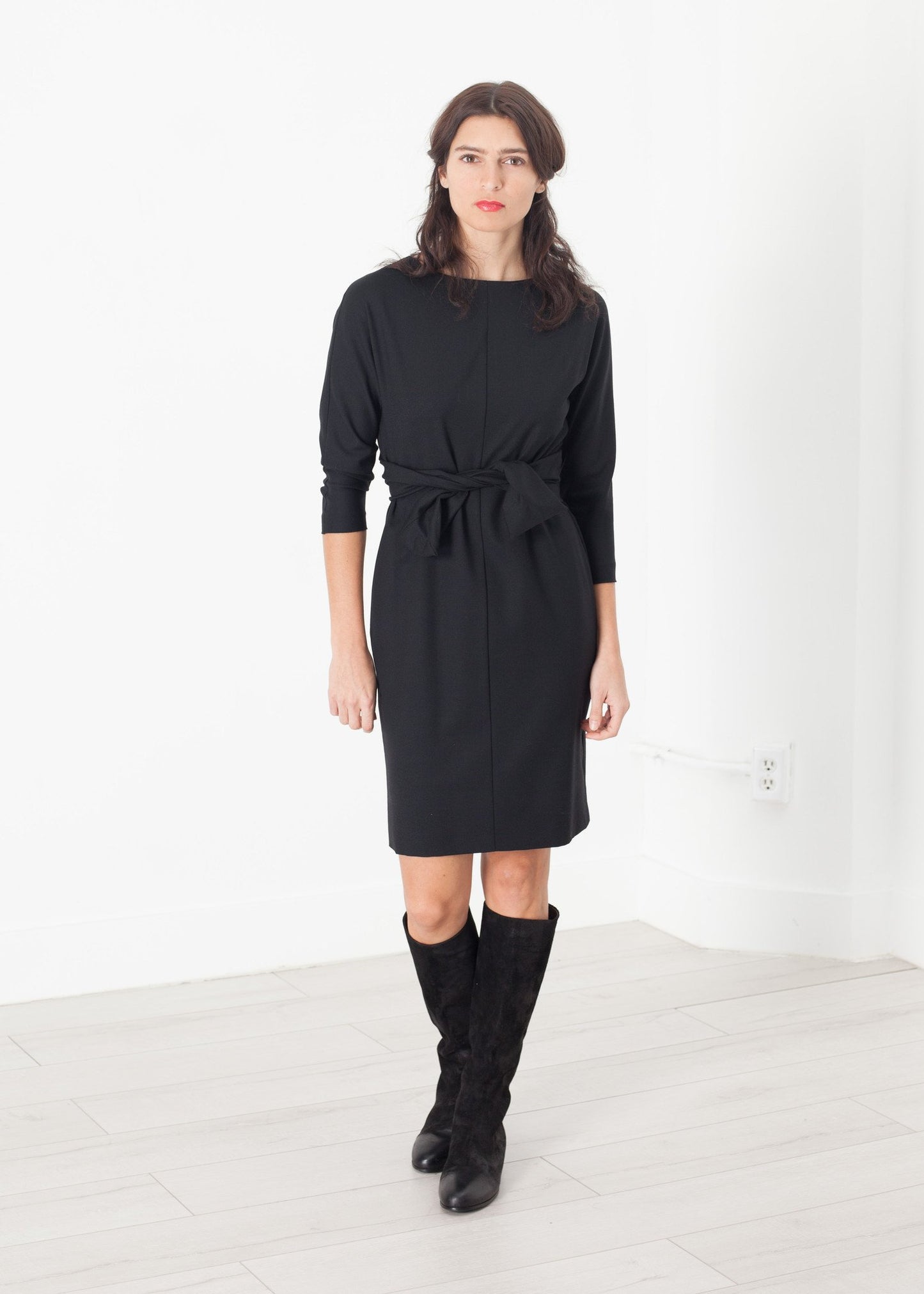 Tie Waist Dress in Black - annaclothes