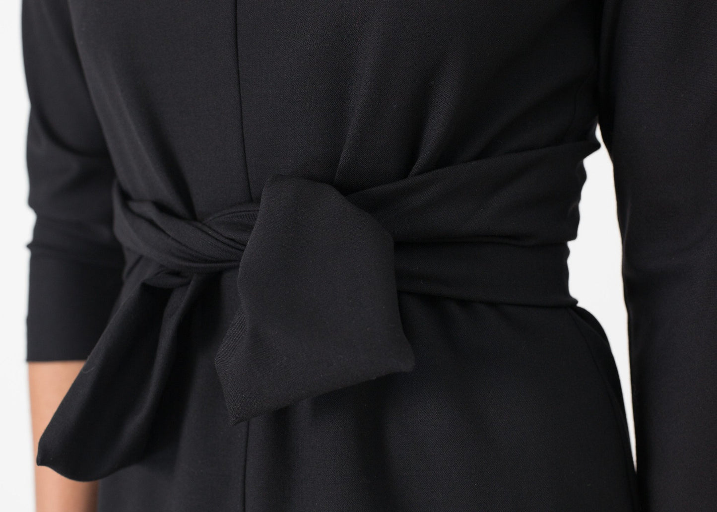 Tie Waist Dress in Black - annaclothes
