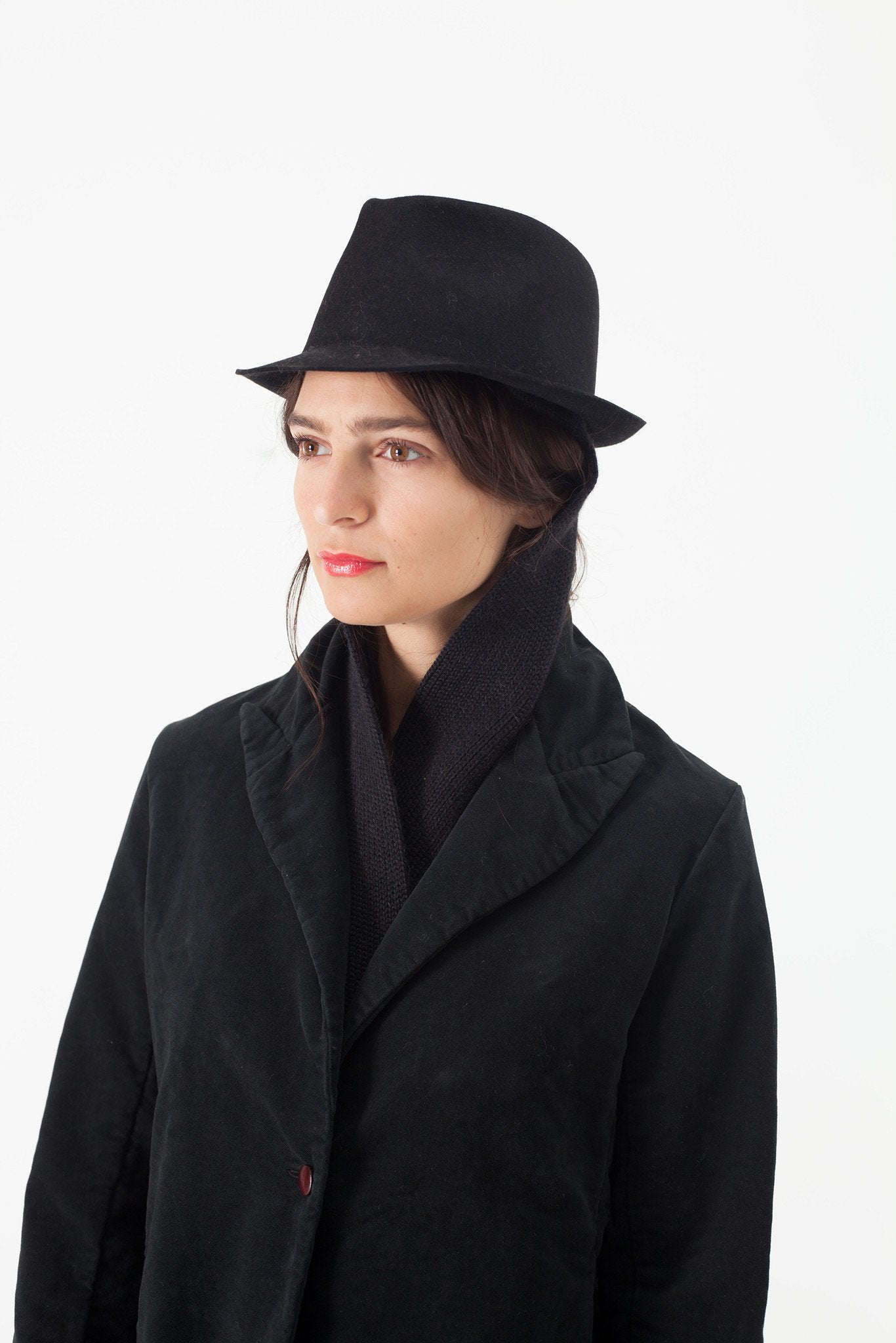 Kate Hat in Black - annaclothes
