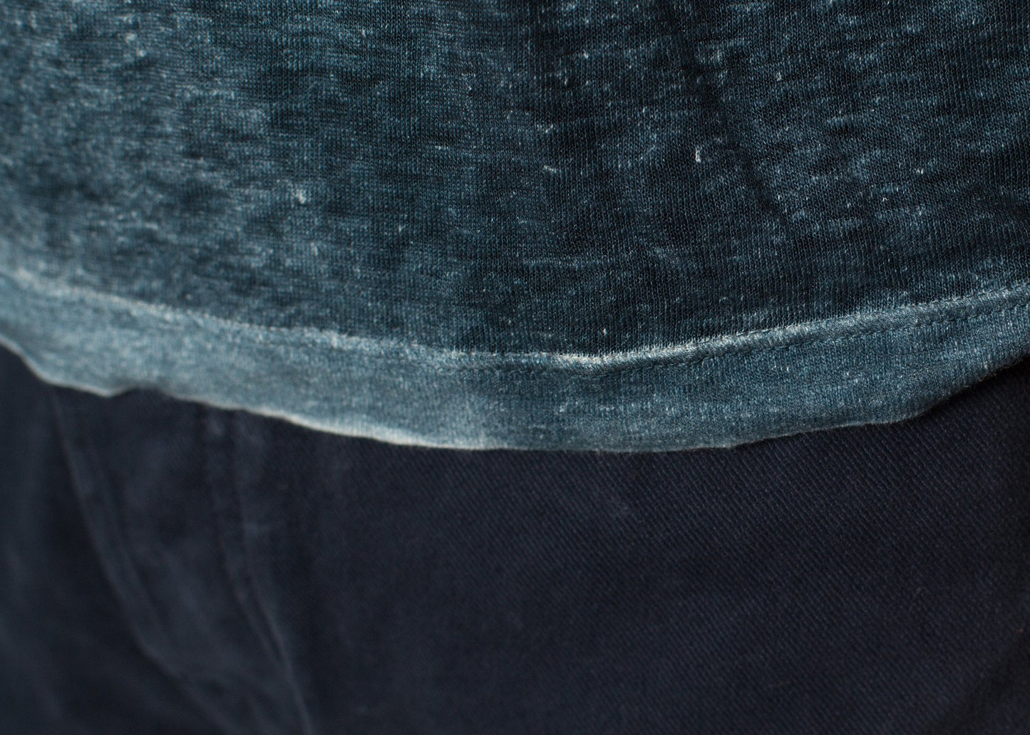 Melange T-Shirt in Navy/Black - annaclothes