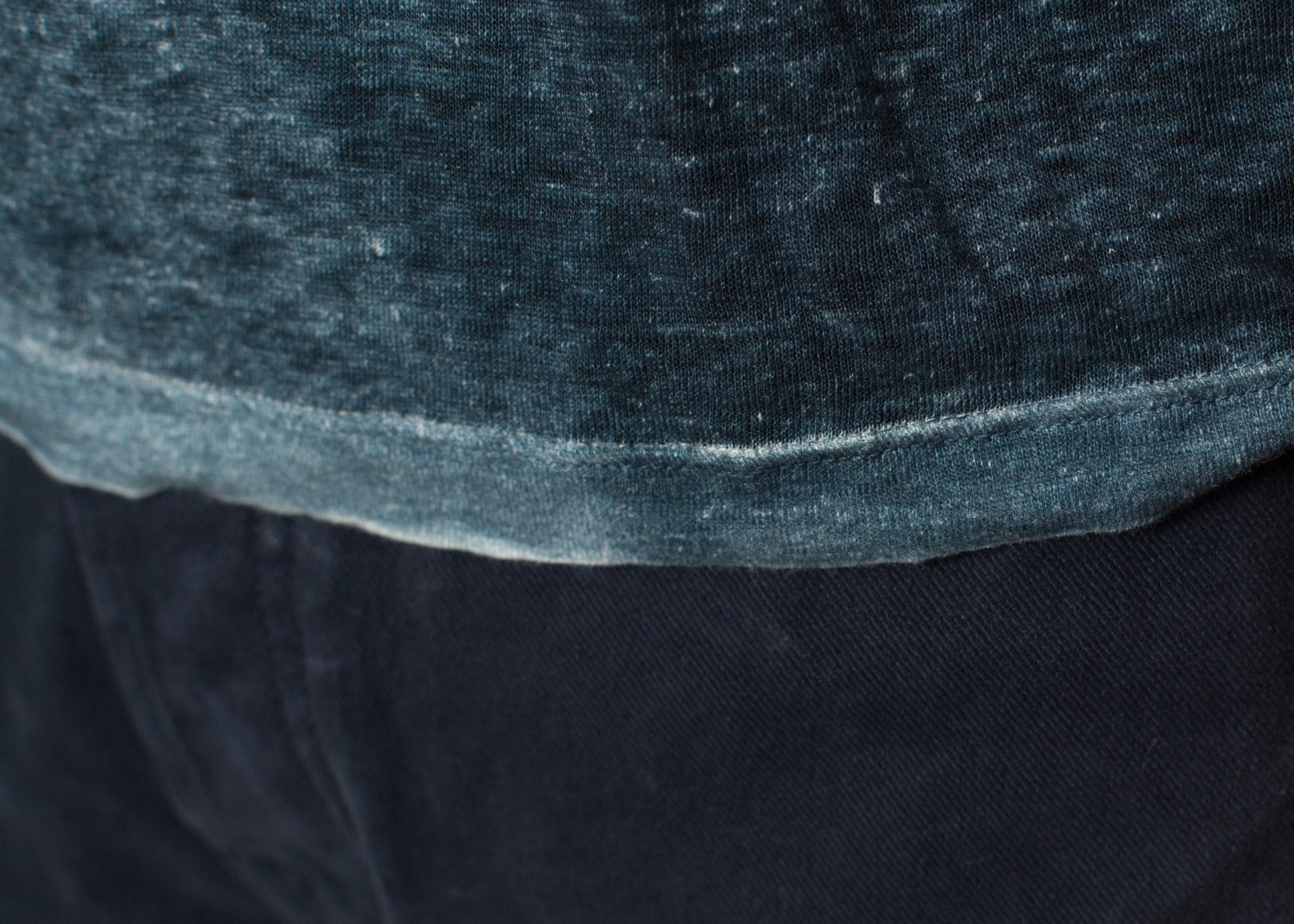 Melange T-Shirt in Navy/Black - annaclothes
