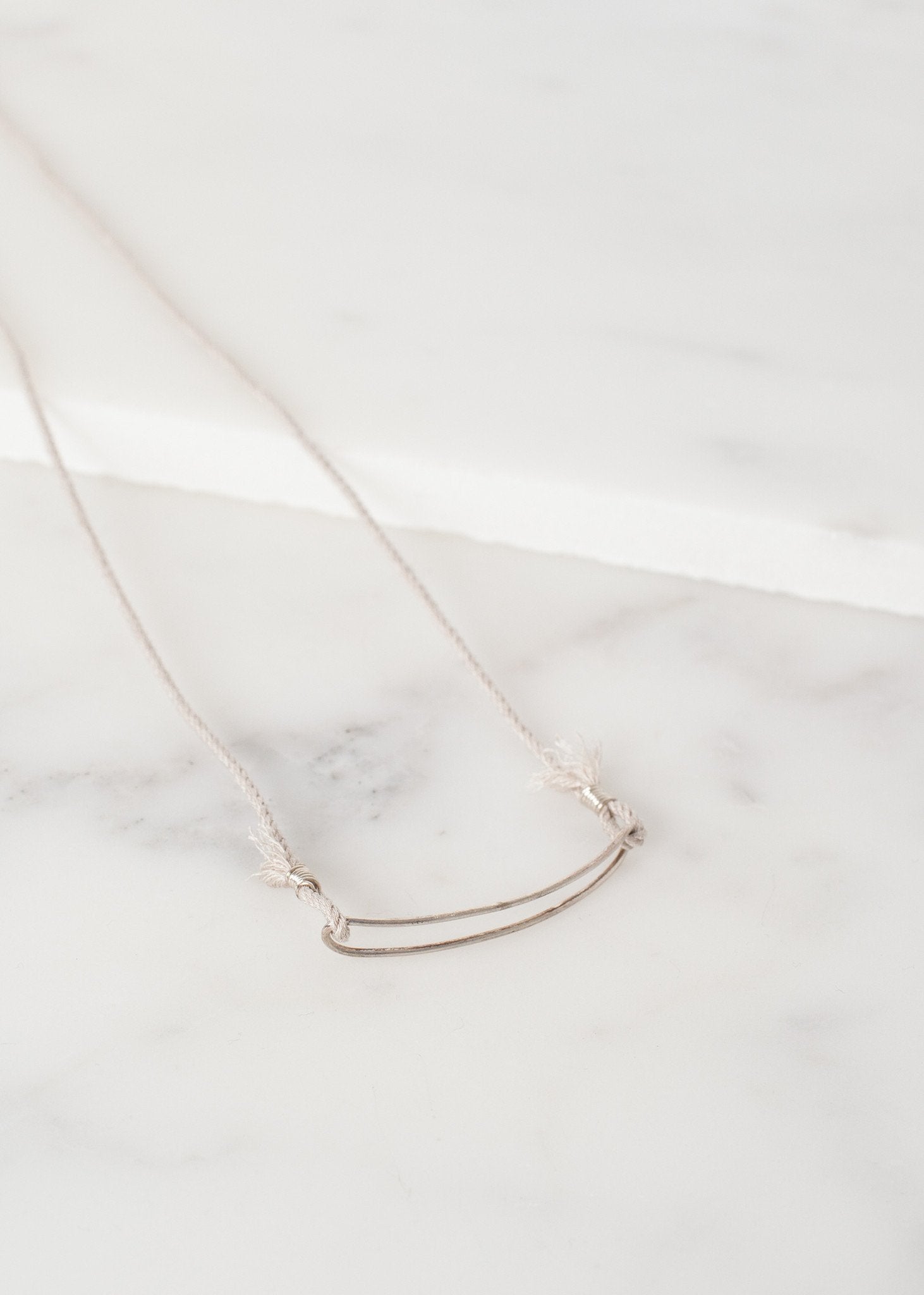 Bracelet 85 in Grey Silk/Silver - annaclothes