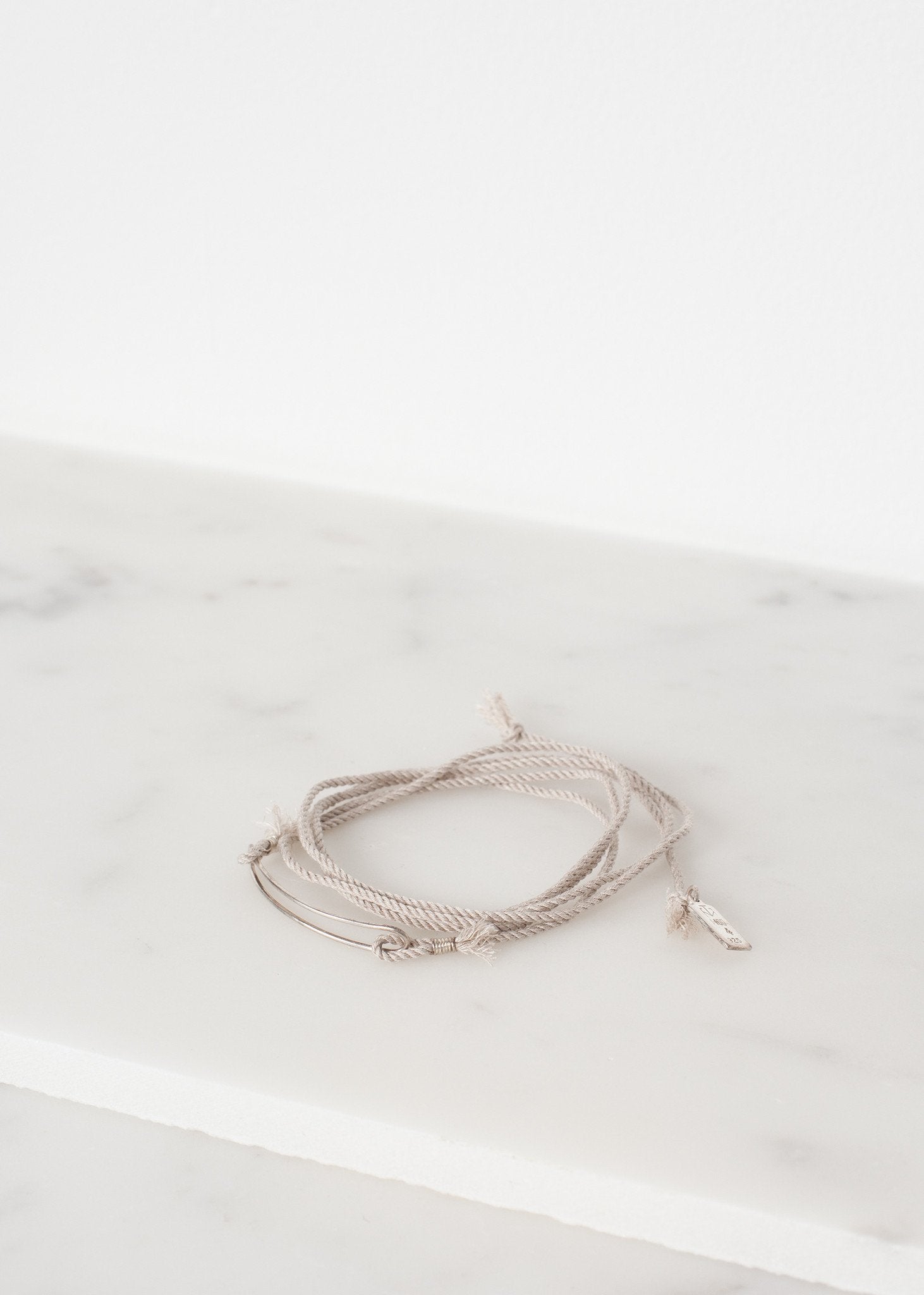 Bracelet 85 in Grey Silk/Silver - annaclothes