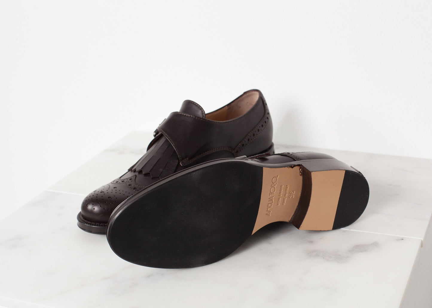 Golf Shoes in Brown - annaclothes