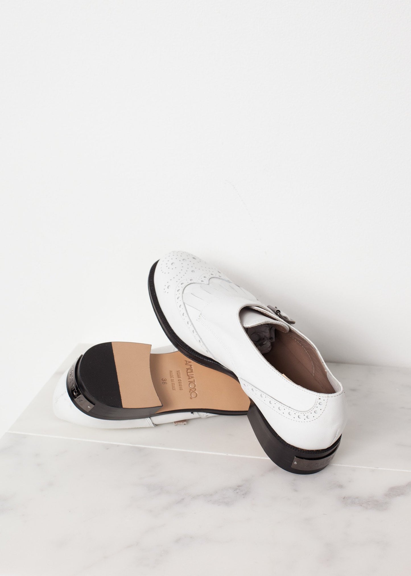 Golf Shoe in White - annaclothes